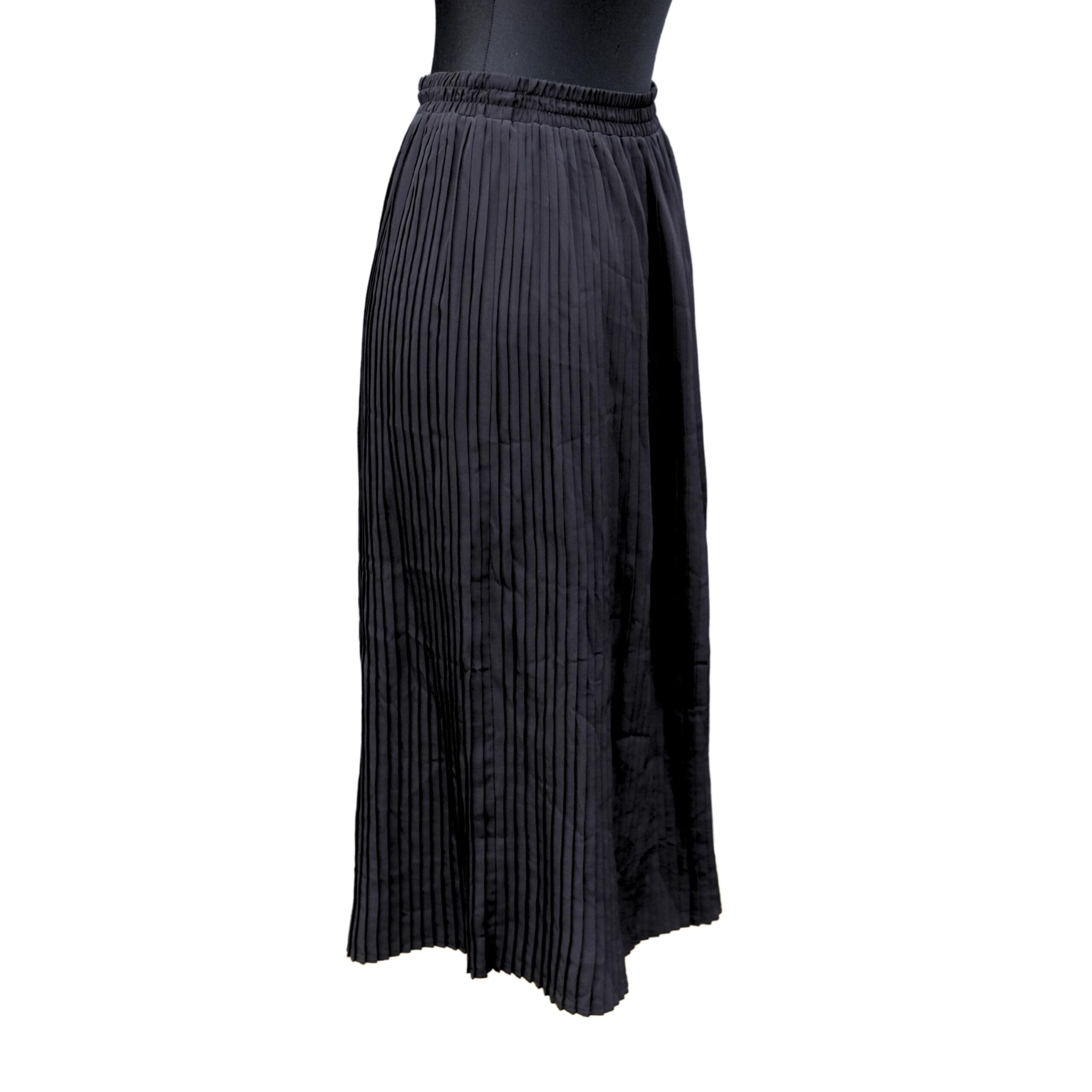 Vintage Black Pleated Skirt, Minimalistic skirt with waistband - Image 4