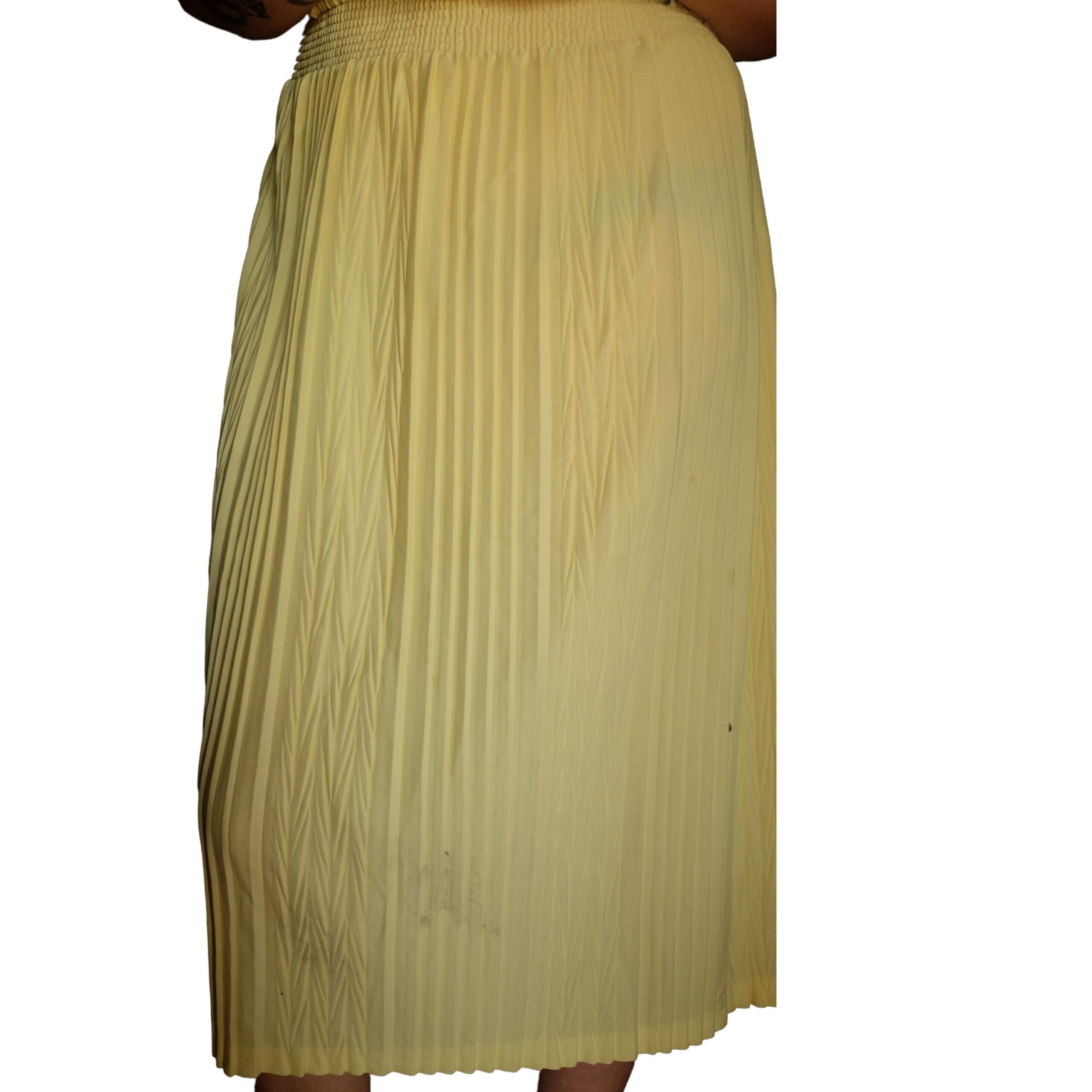 Vintage Below the Knee Yellow Pleated Skirt Has stains - Image 4