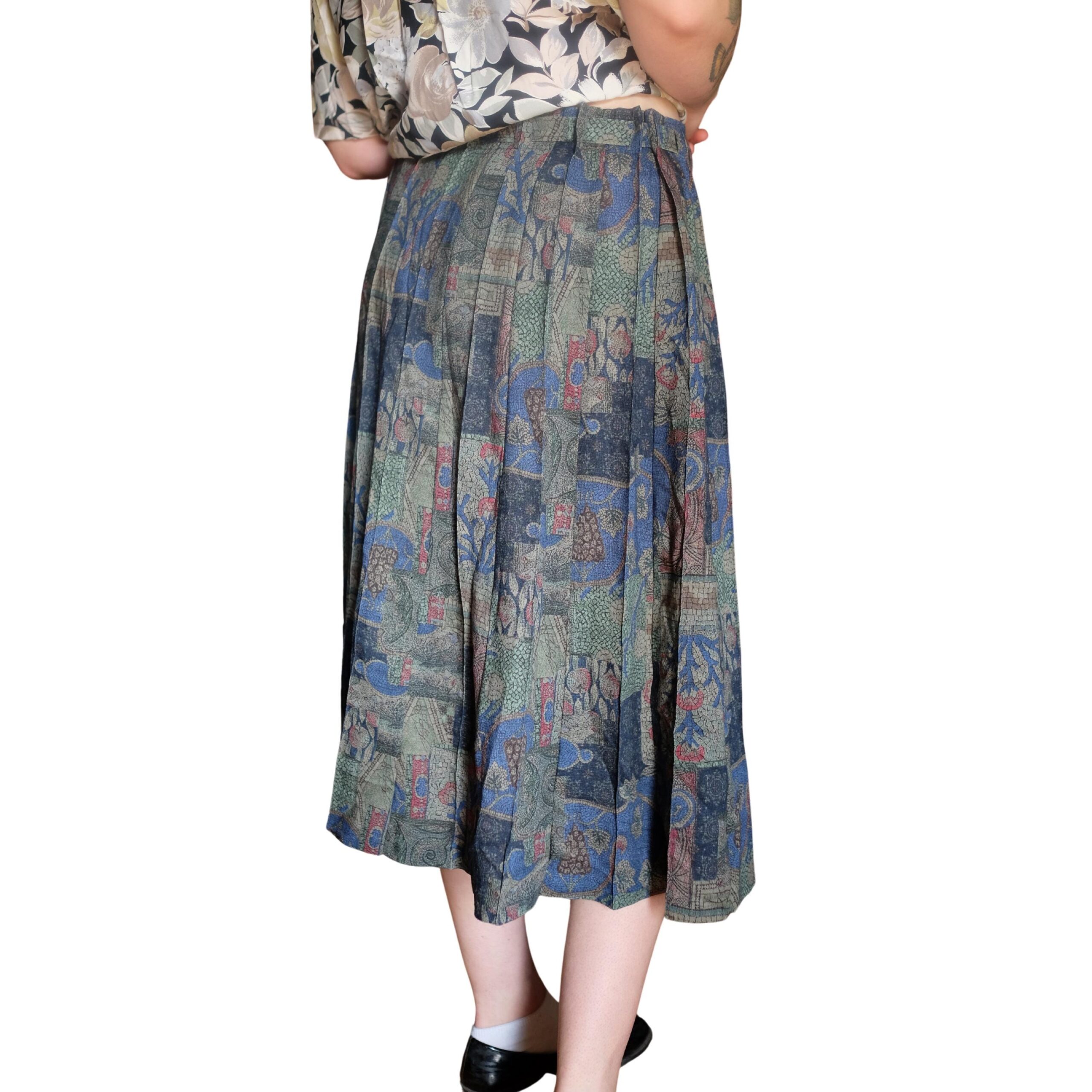 Vintage Wool Floral Pleated Skirt in Earthy tones and blue - Image 8