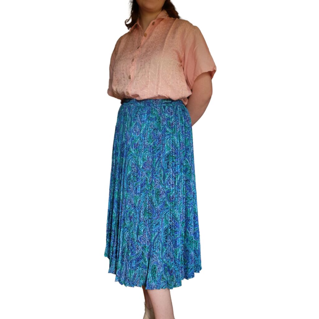 Vintage Blue Floral Mid-Calf Pleated Skirt