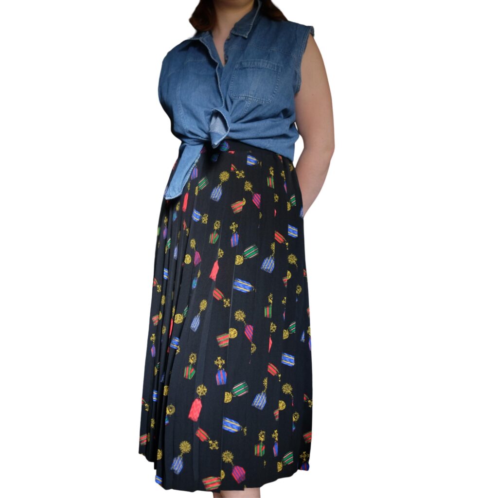 Vintage Black Pleated Skirt with Medals Pattern