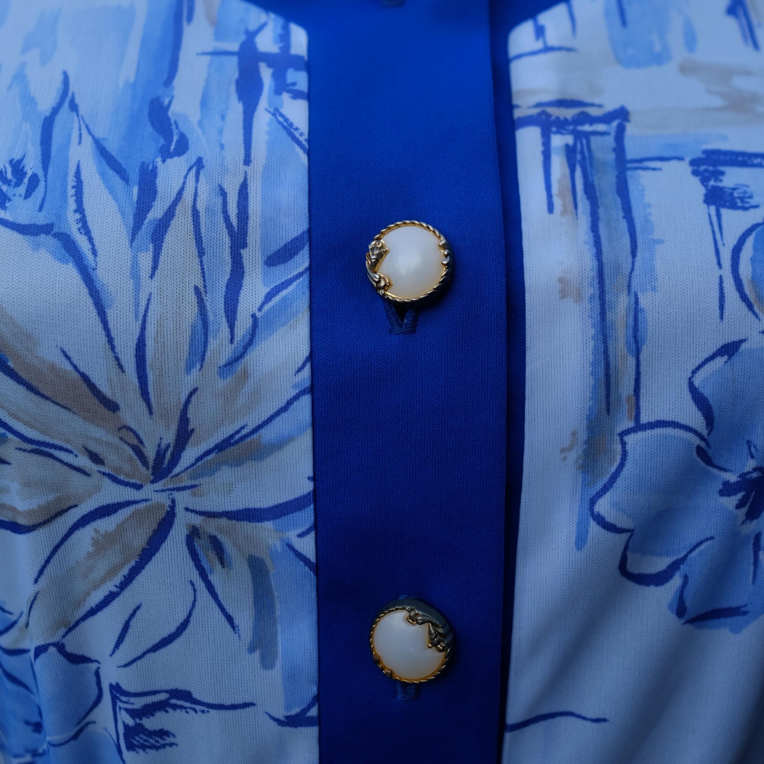 Vintage 80s Mediterranean Style Summer Dress, Greek and White with Pearl Like Buttons - Image 5