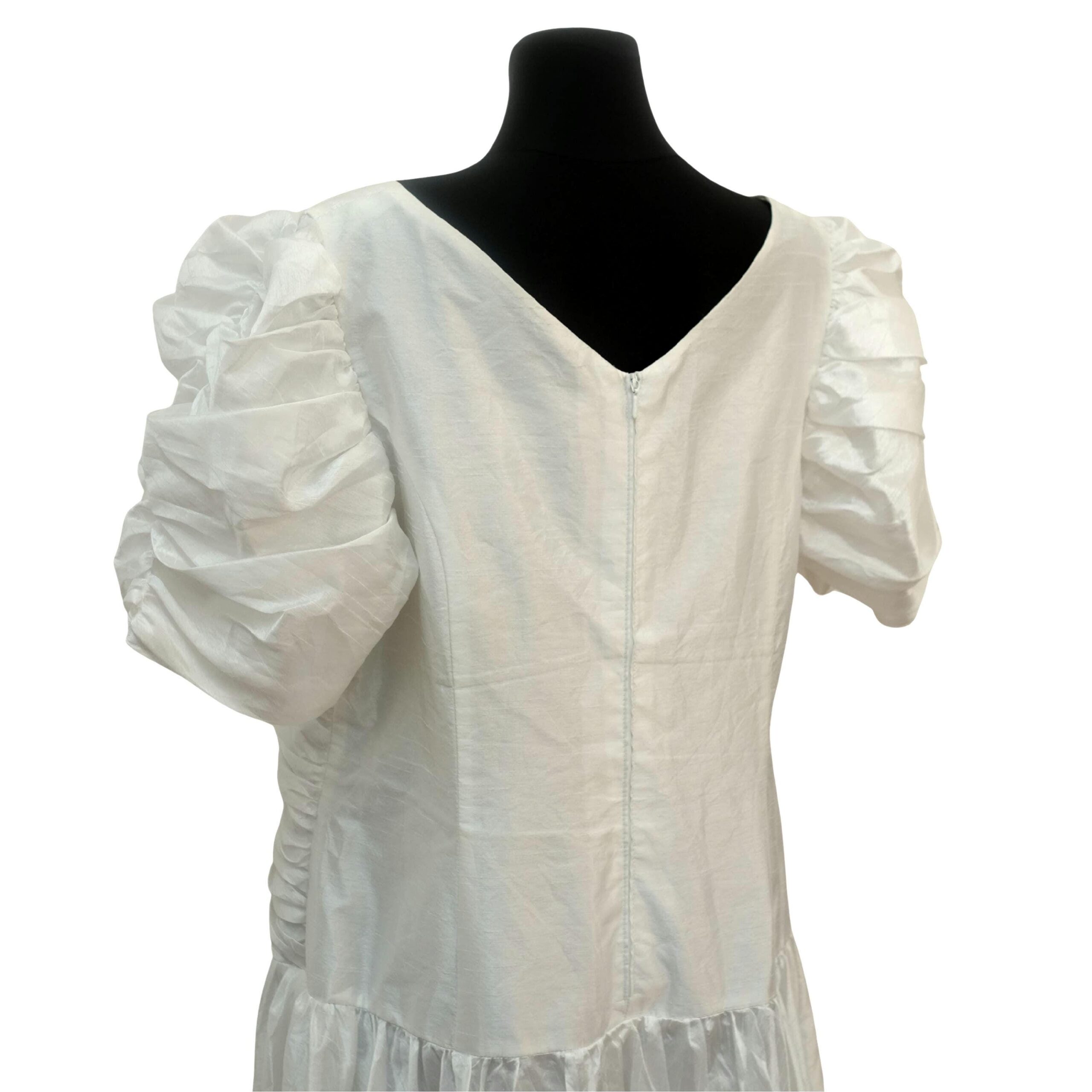 Vintage 80s Princess Wedding Dress XXL, with Puffed Sleeves and Floral Laced Bustier - Image 4