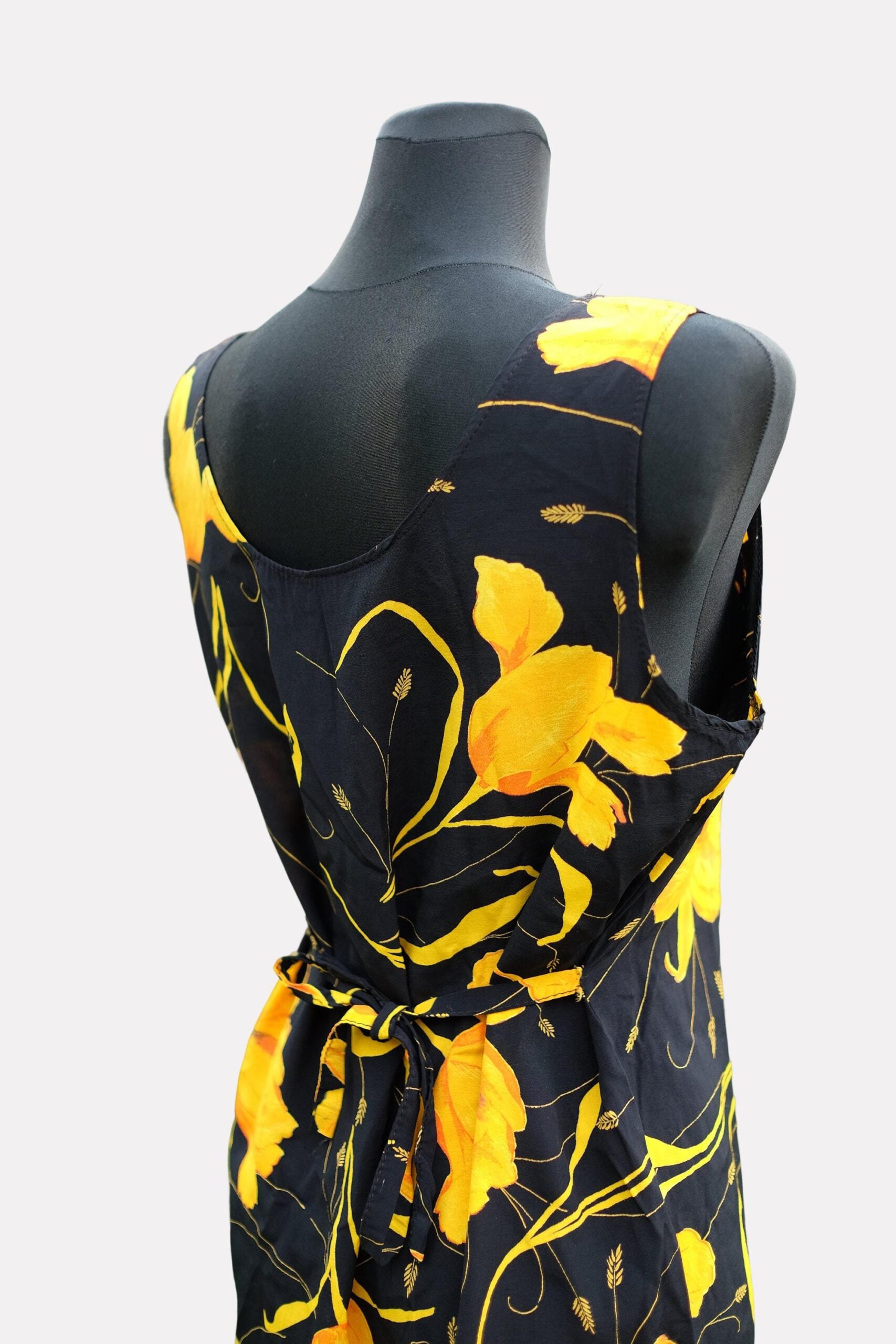 Vintage Black and Yellow Floral Mini Dress - Image 5