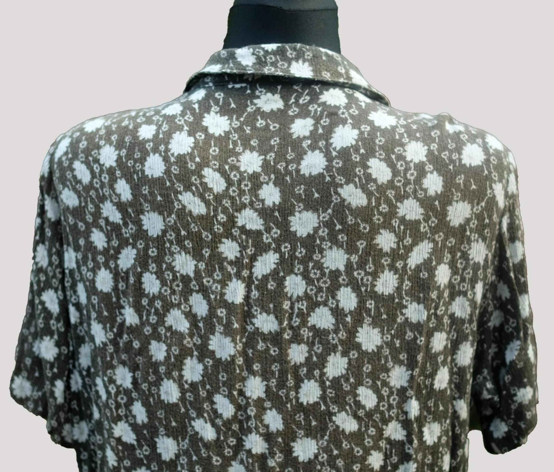 Vintage Dark Green Floral Shirt, Short Sleeve Collar Neck Summer Shirt - Image 6