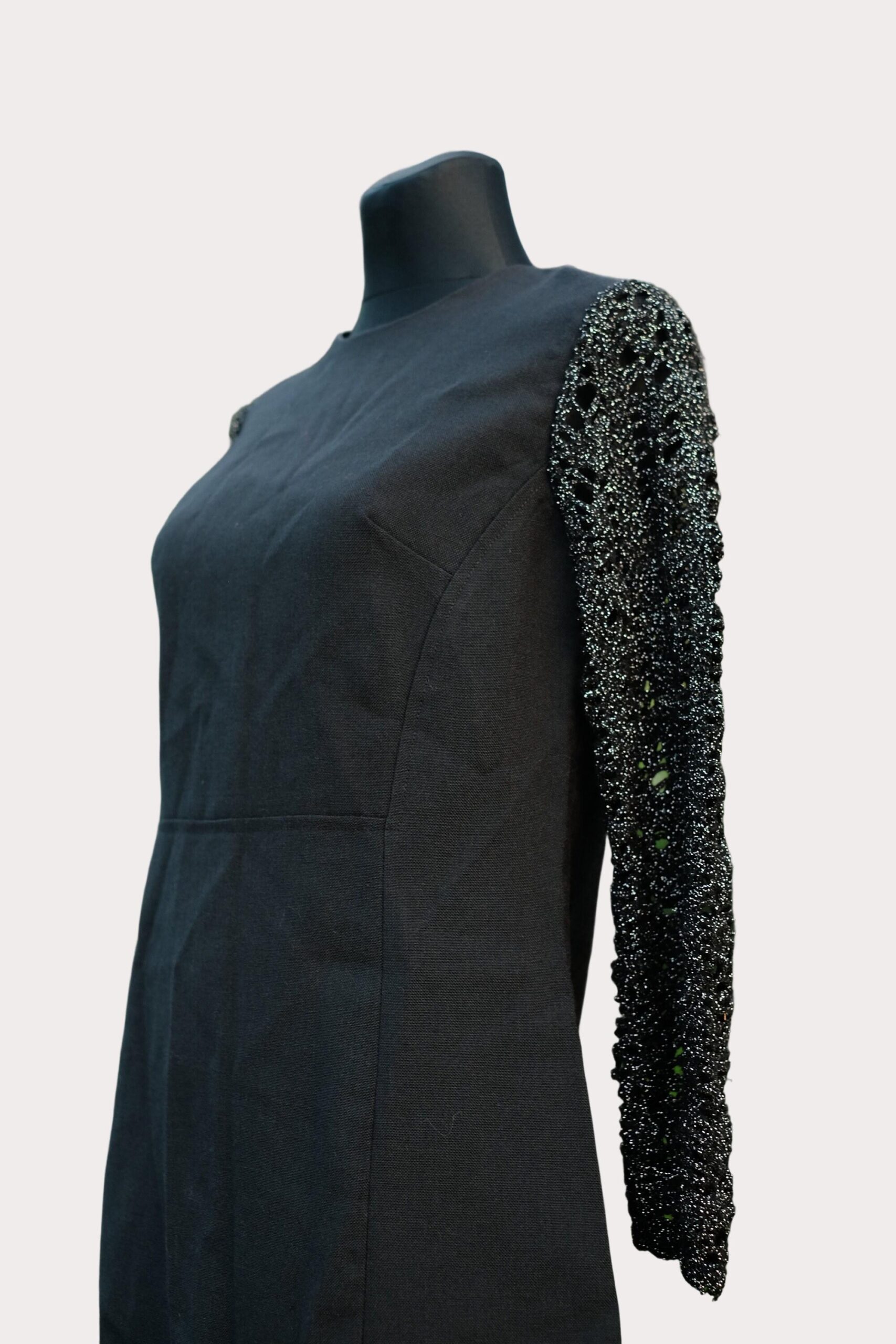 Vintage Black Long Sleeved Mini Dress with Crochet Sleeves size EU40 - Image 5