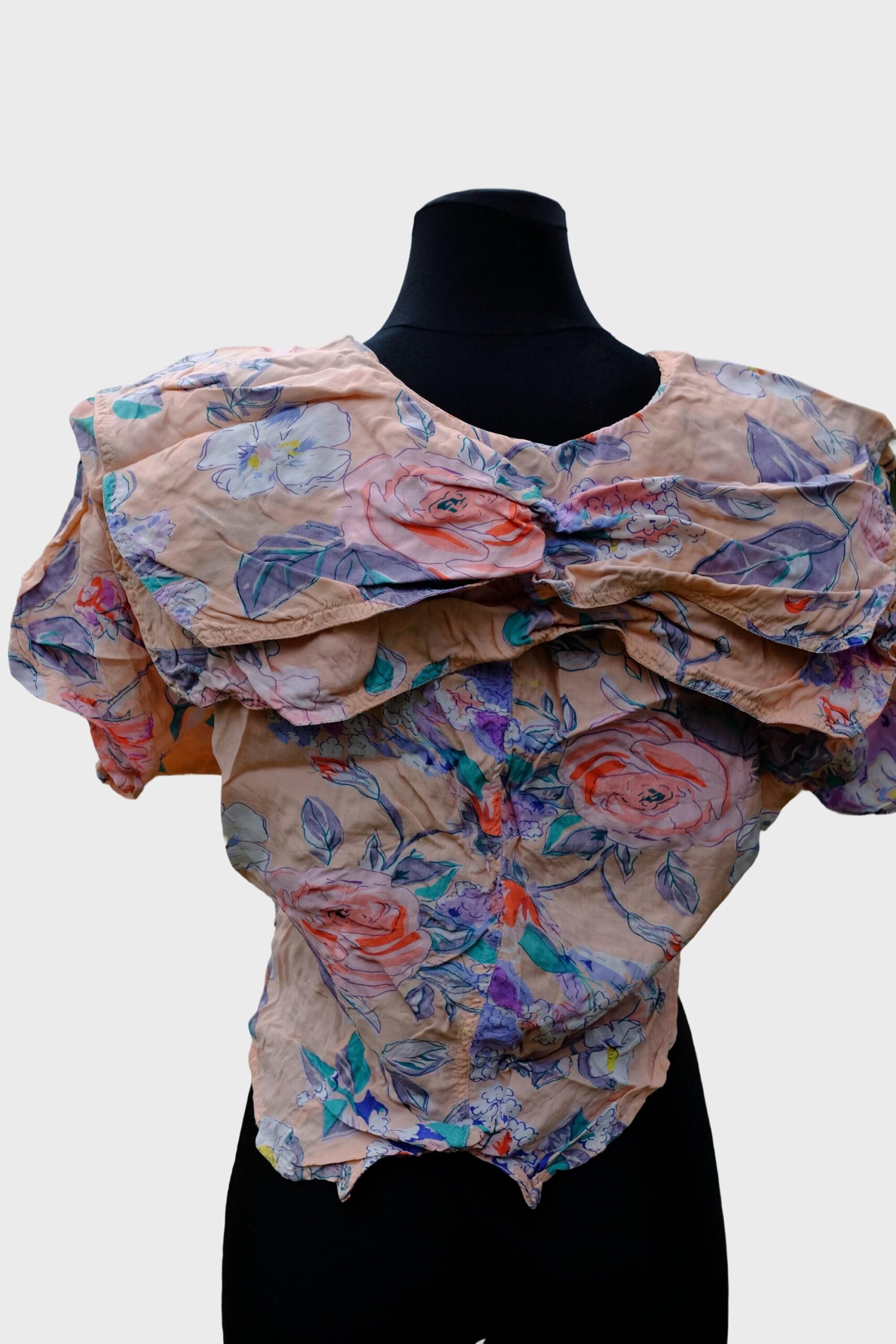 Vintage 90s Baby Pink Floral Cropped Cape Collared Blouse - Image 2