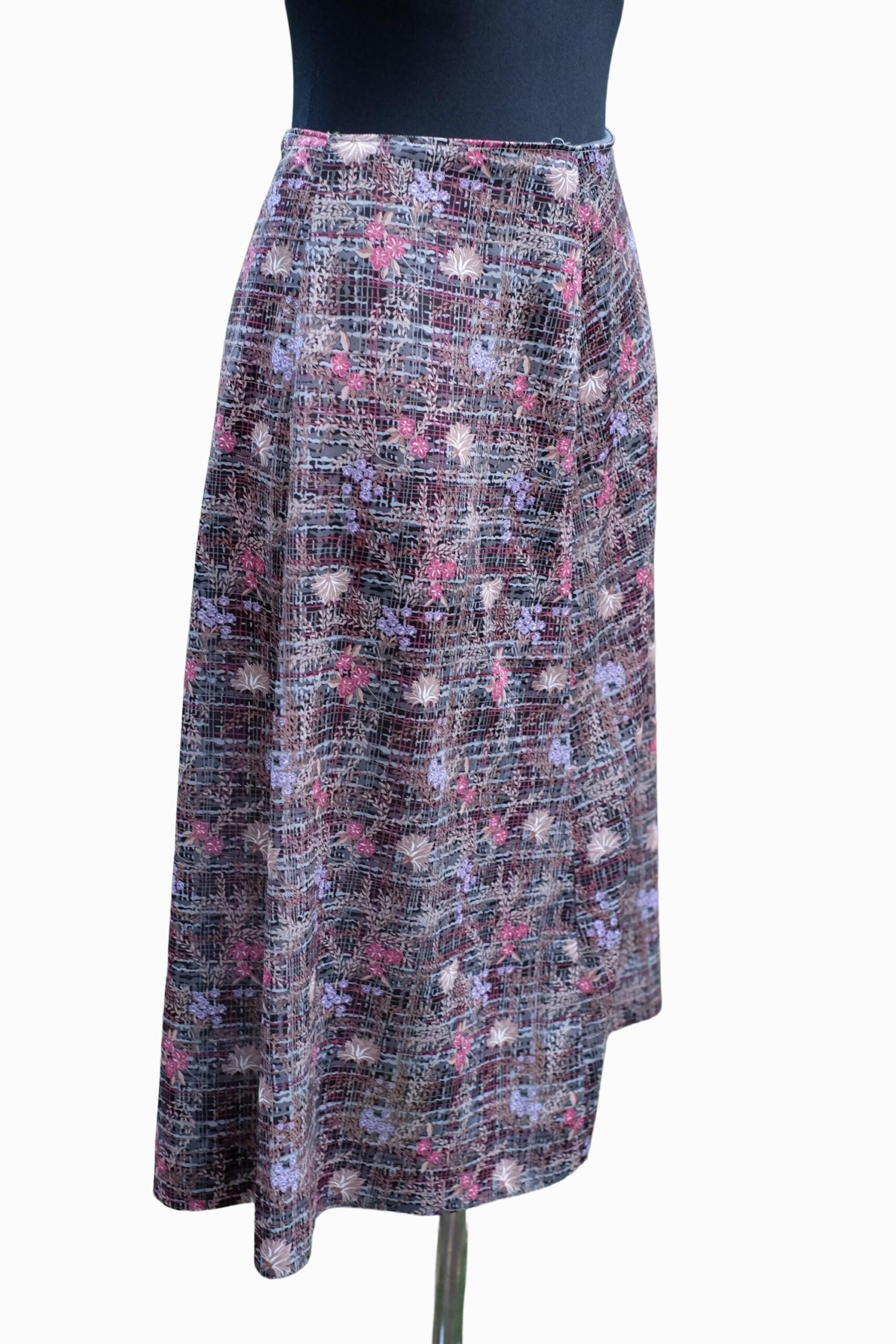 80s Vintage Handmade Floral Skirt - Image 2