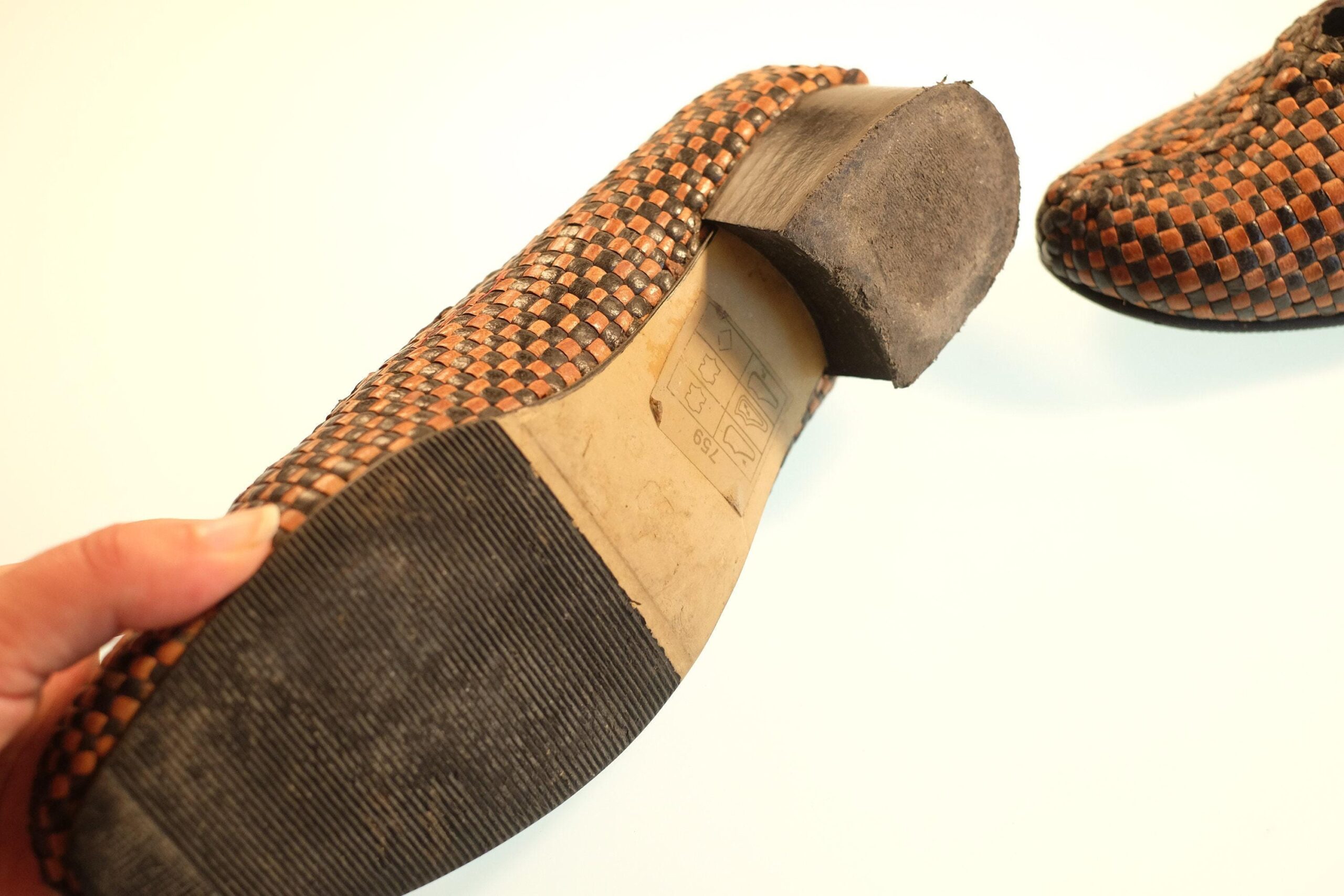 Vintage Woven Braided Leather Black / Brown Shoes SIZE 38 - Image 4