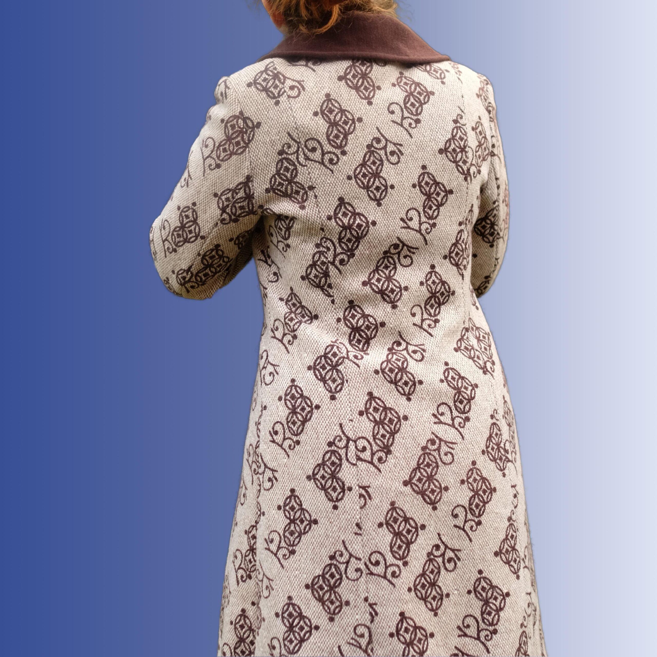 Vintage Beige Brown Double Breasted Coat with Elegant Design Luisa Spagnoli - Image 7