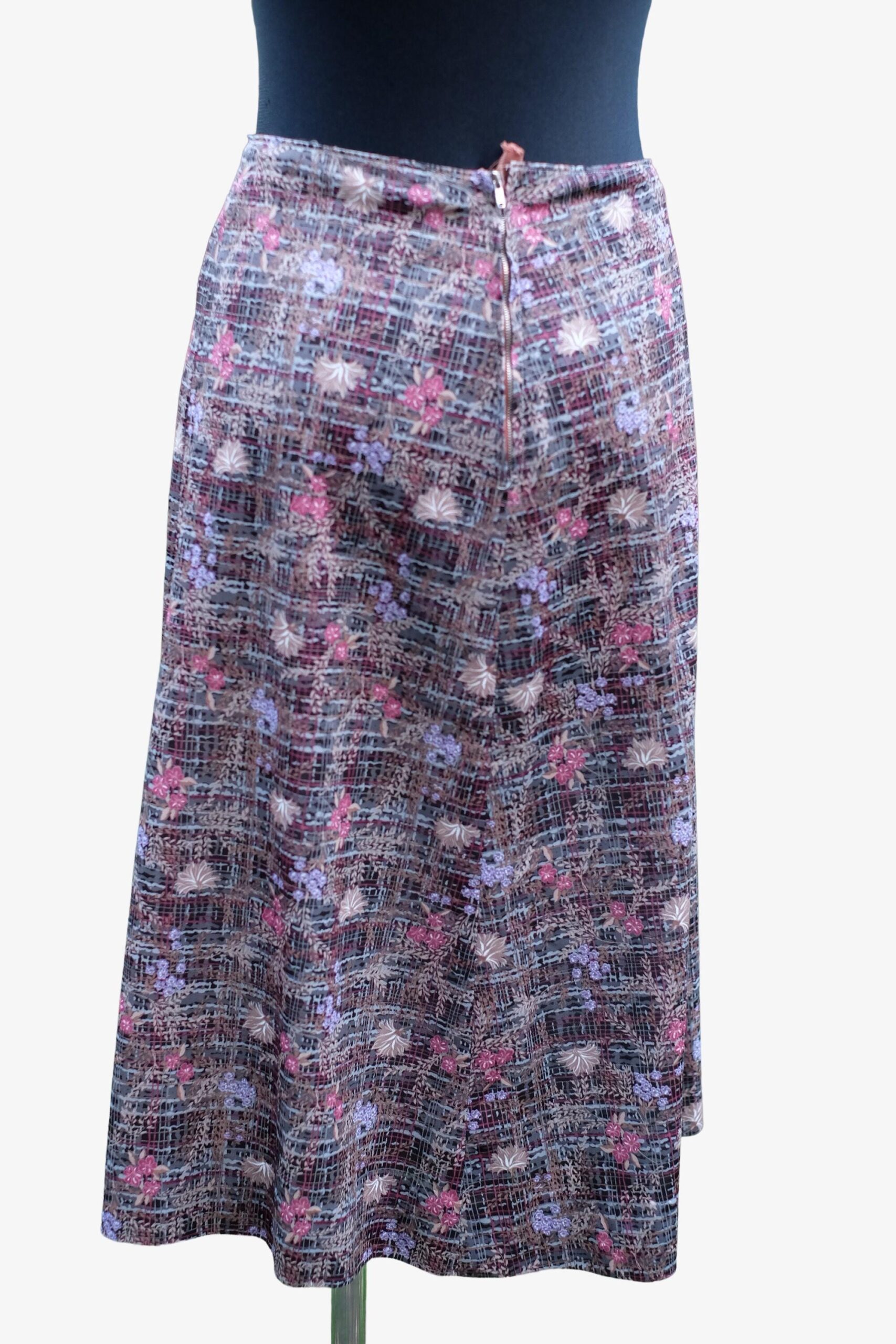 80s Vintage Handmade Floral Skirt - Image 7