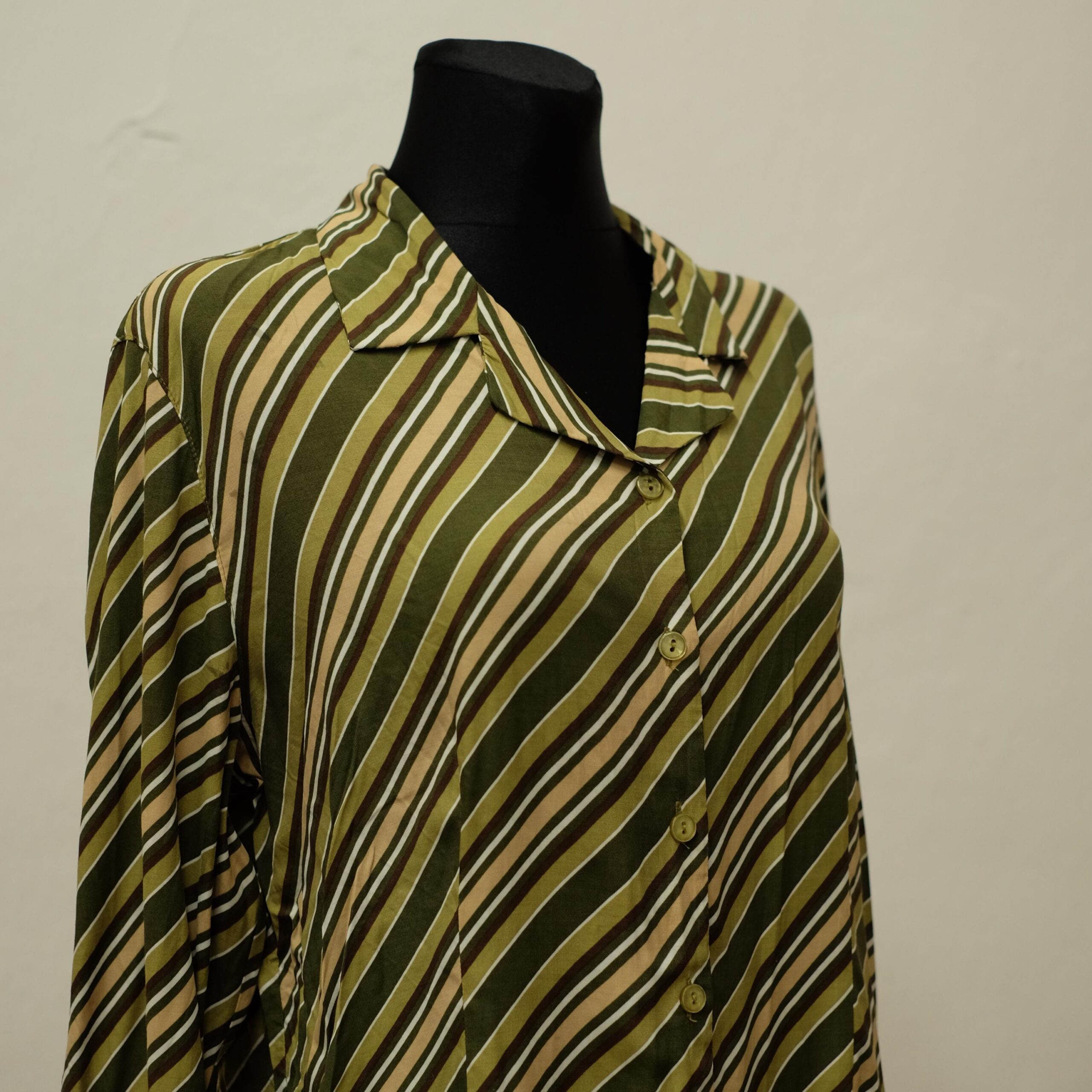 70s Vintage Green Diagonal Stripes Shirt - Image 8