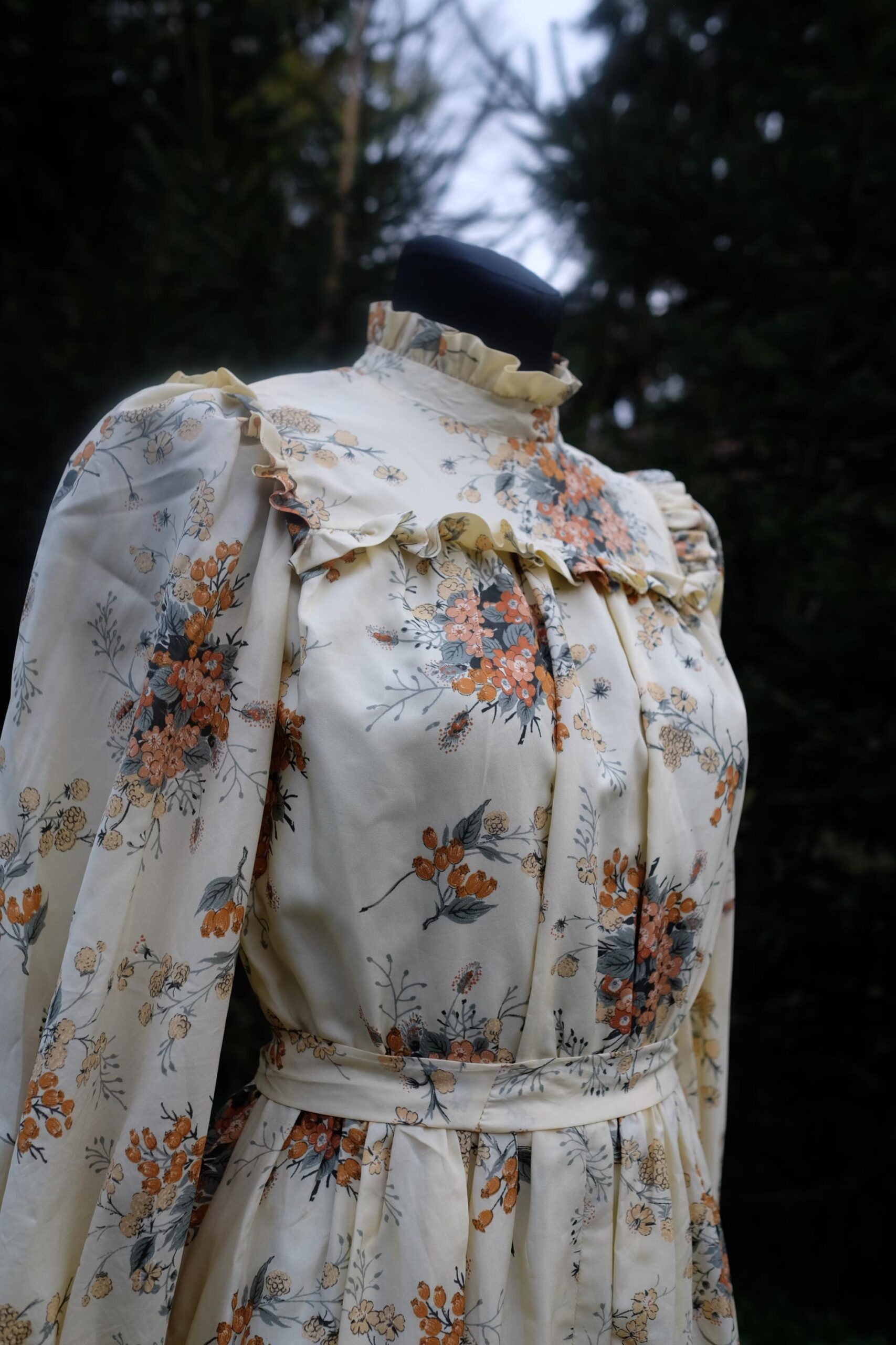 Vintage Prom Dress, 70s Victorian Style Floral Dress, Prairie Ruffled Maxi Dress XS/S - Image 9