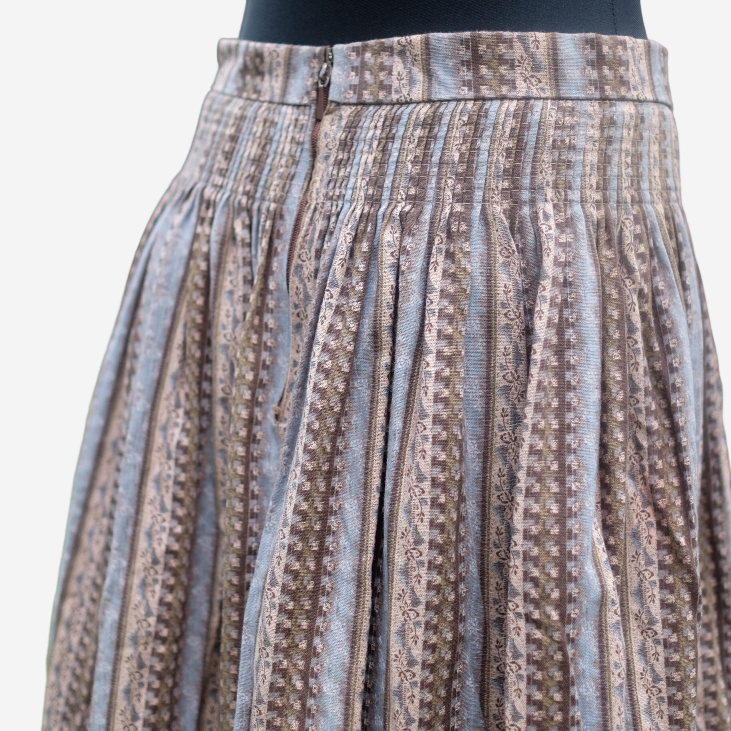 VIntage Gray Blue Pink Alpen Trachten Vintage Mid Skirt M - Image 5