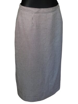 Vintage Houndstooth Pencil Skirt in Black and White