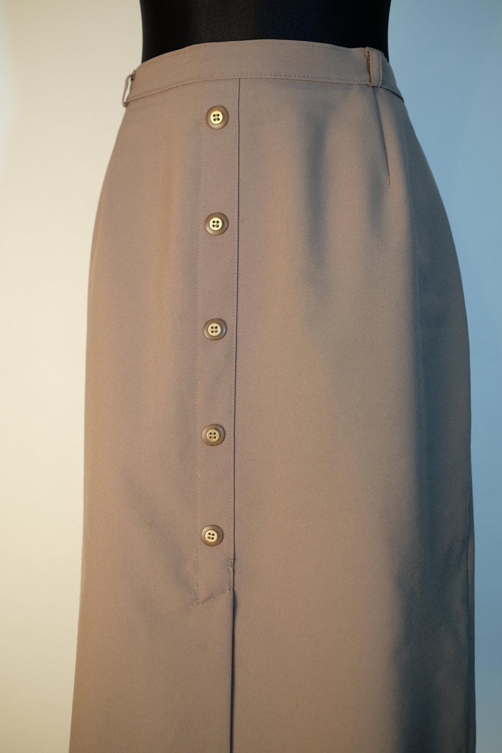 Vintage Gray High Waisted Butťton Up Pencil Skirt Size EU42 US12 L - Image 4
