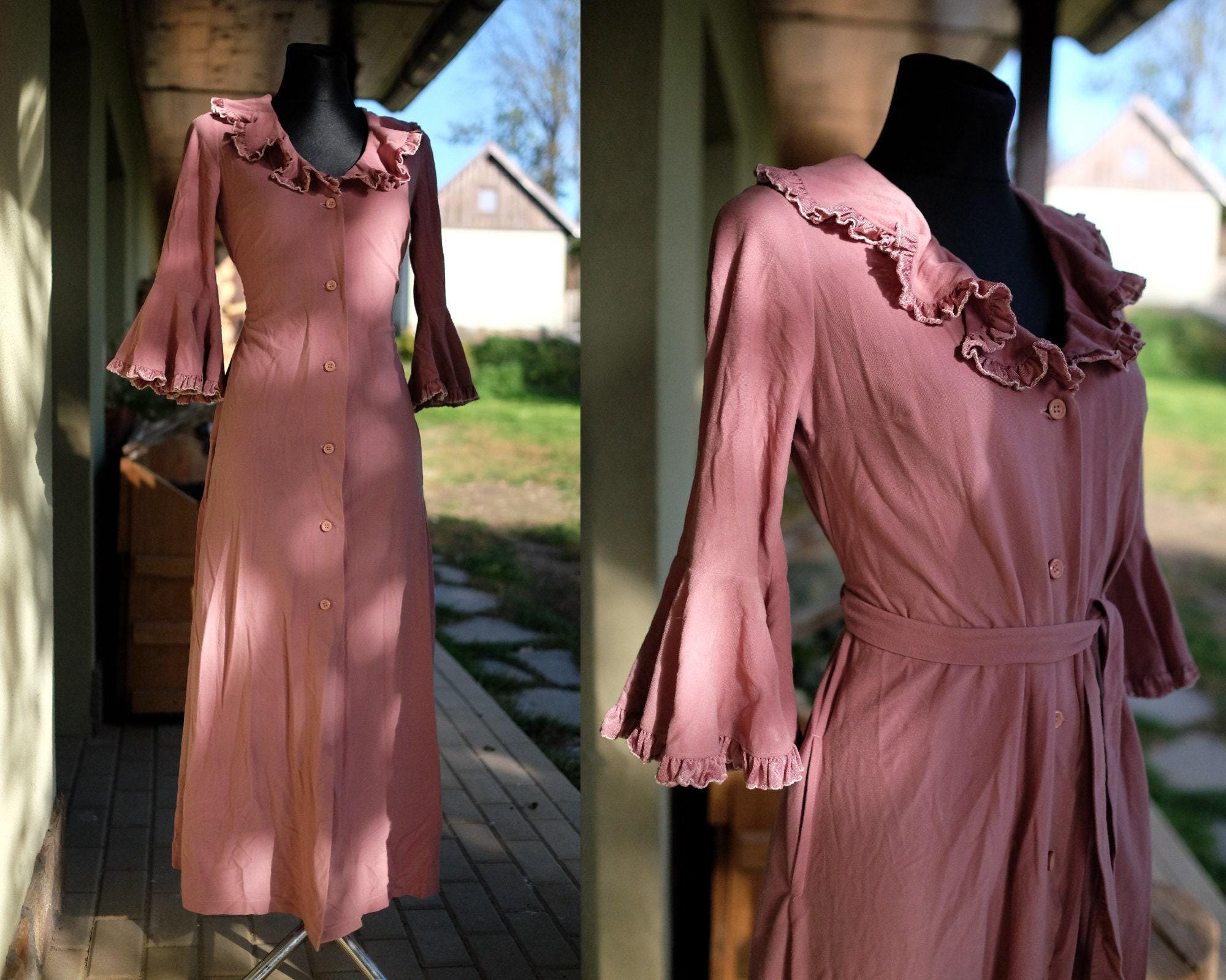 60s 70s Vintage Dreamy Dressing Gown, Nigth Gown, Robe, House Coat with Bell Ruffle Sleeves Small Size - Image 2