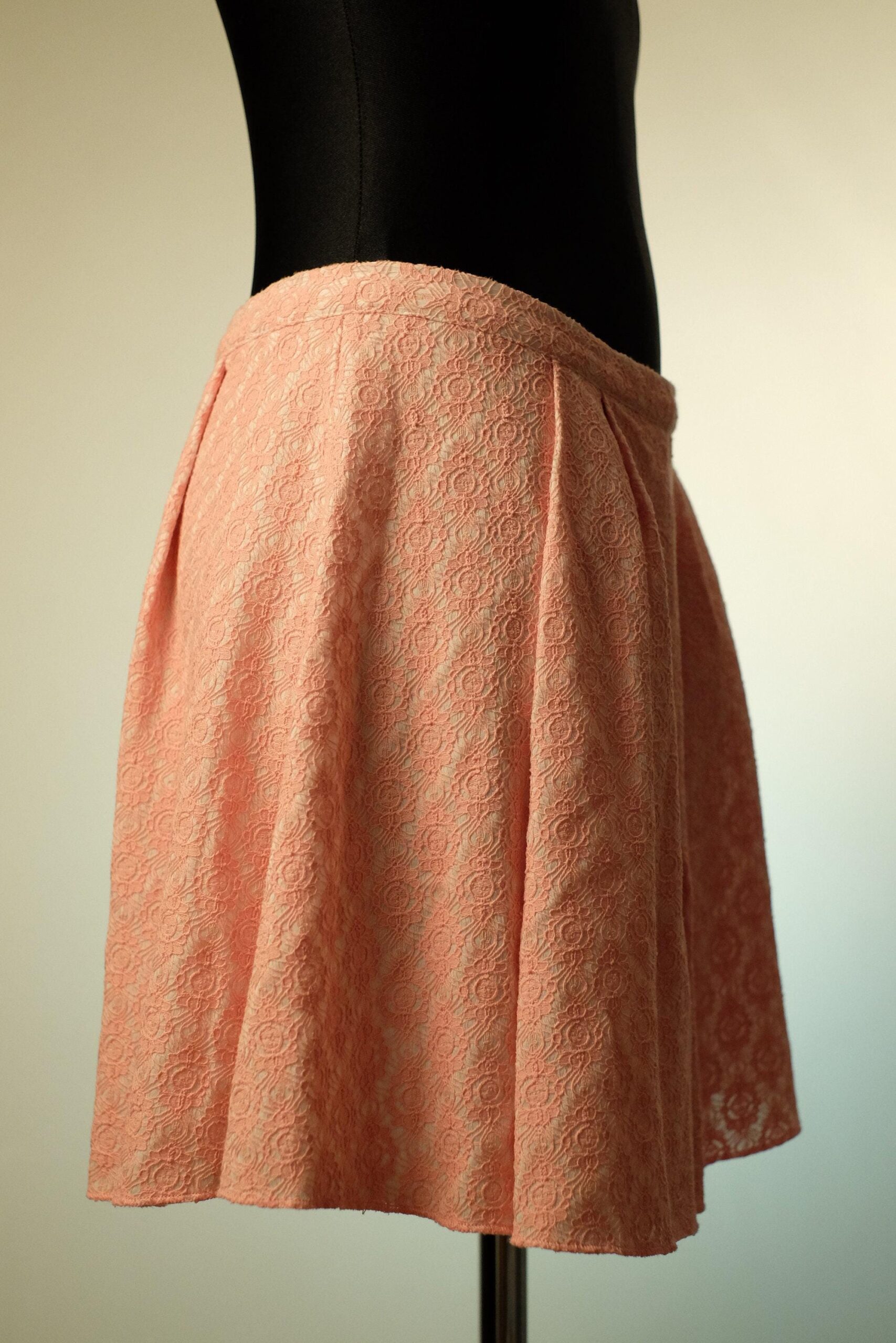 Vintage Y2K Salmon Pink Lace Barbie style Mini Skirt - Image 2