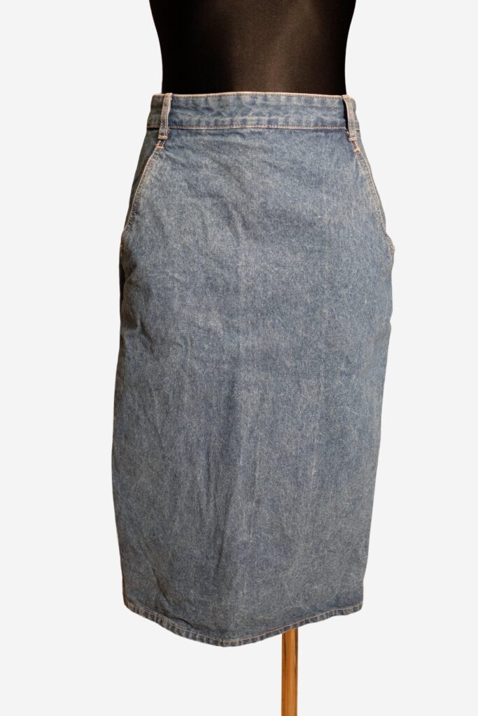 90s Vintage Pencil Denim Skirt with Pockets Size EU36/38