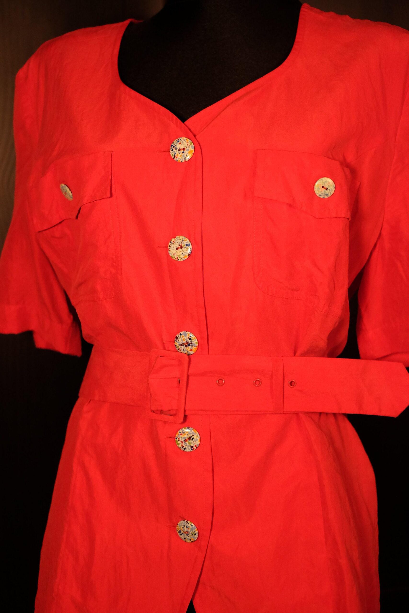 80s/90s Vintage Red Blouse with Short Sleeves and Belt - Image 3