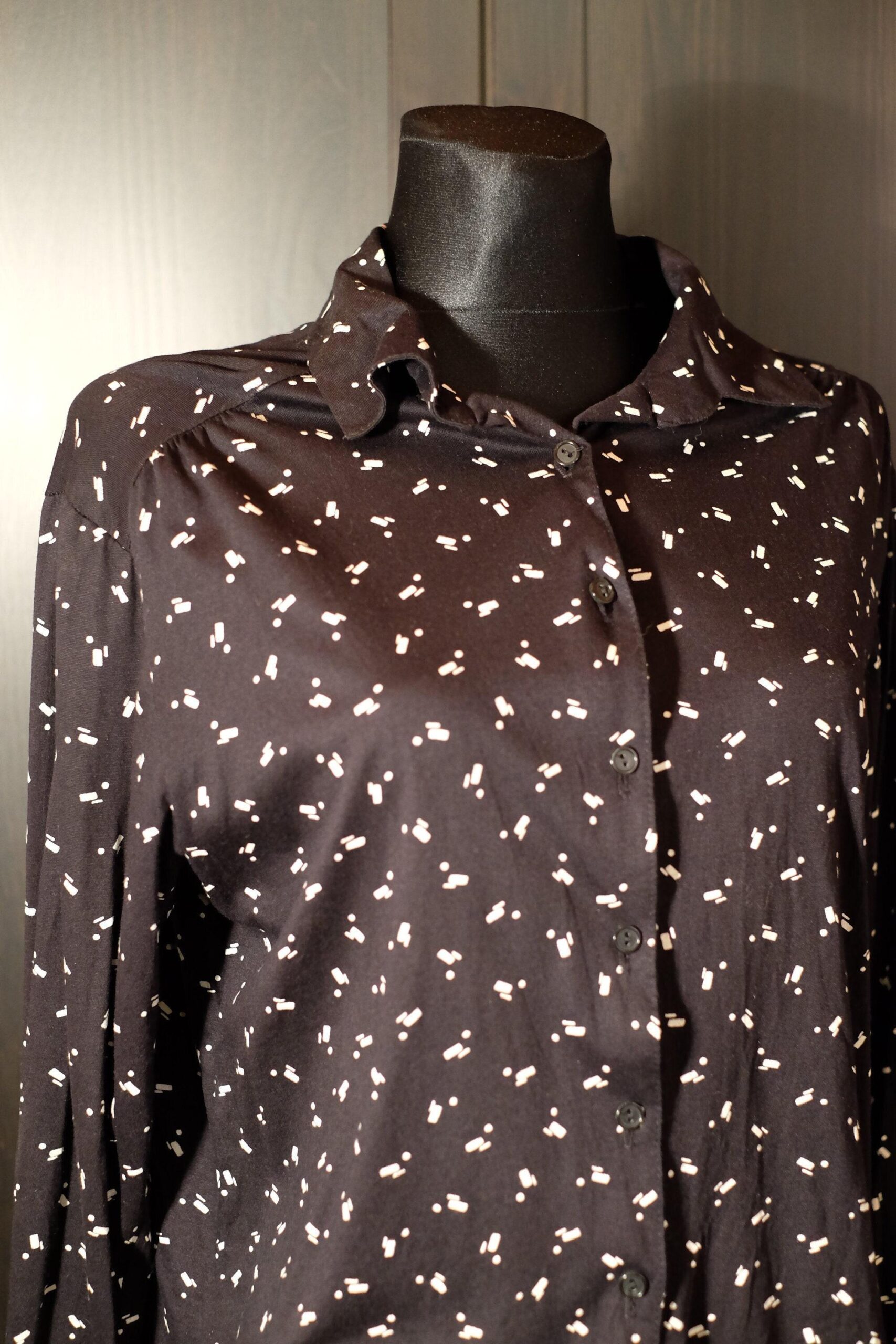 90s Vintage Black Shirt, Long Sleeves Collared Cotton Button Up Blouse - Image 3