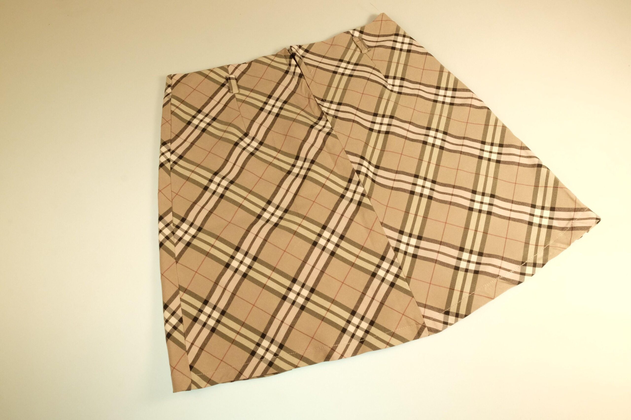 90s/Y2K Tartan Plaid Mini Skirt in Beige, Vintage Dark Academia Skater Skirt - Image 3