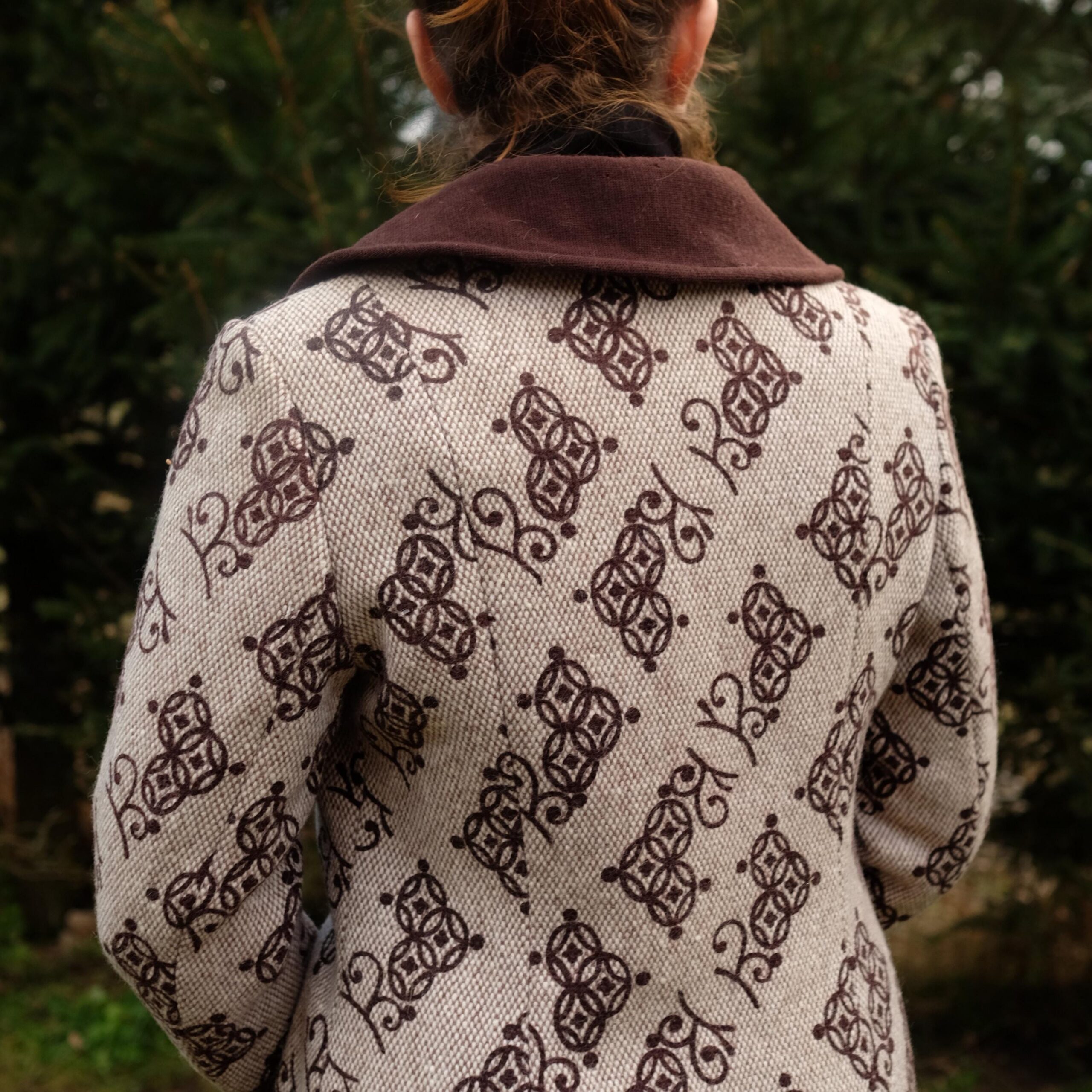 Vintage Beige Brown Double Breasted Coat with Elegant Design Luisa Spagnoli - Image 5