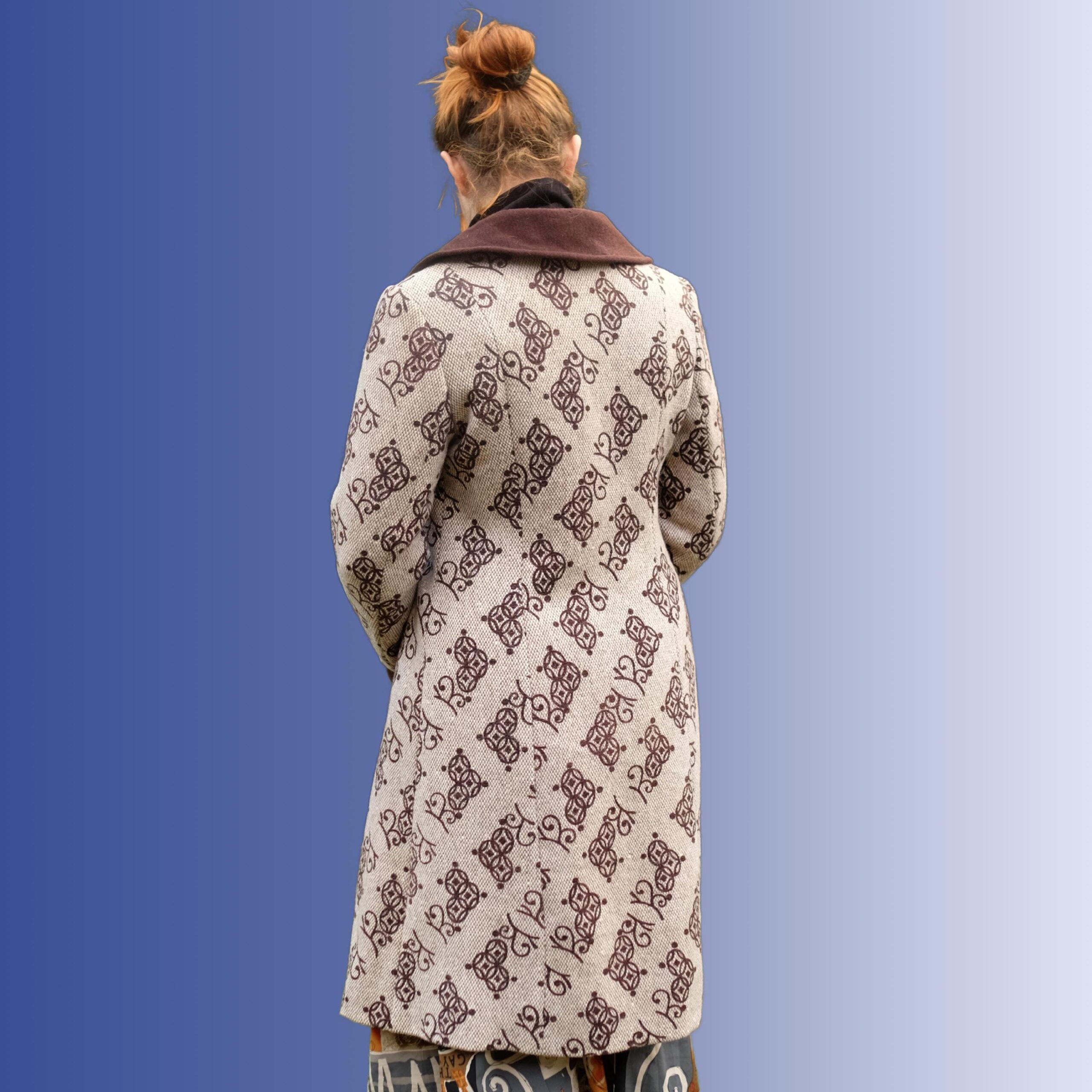 Vintage Beige Brown Double Breasted Coat with Elegant Design Luisa Spagnoli - Image 6
