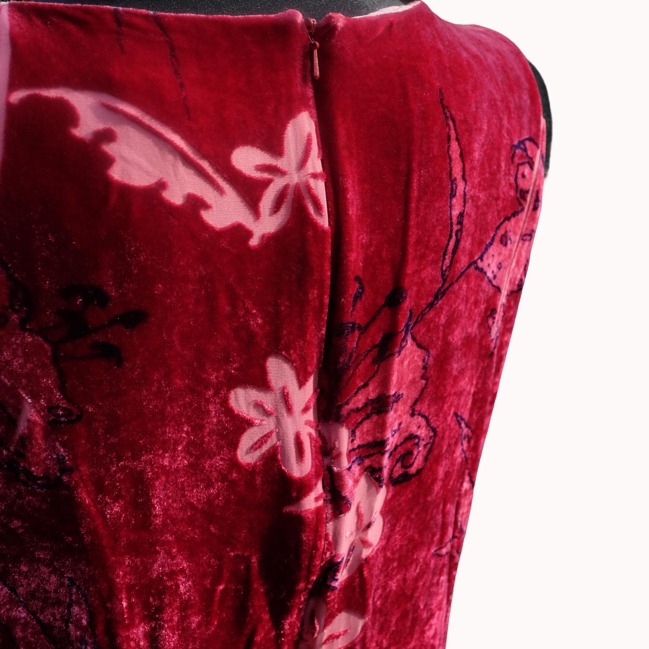 90s Vintage Red Velvet Floral Dress - Image 8
