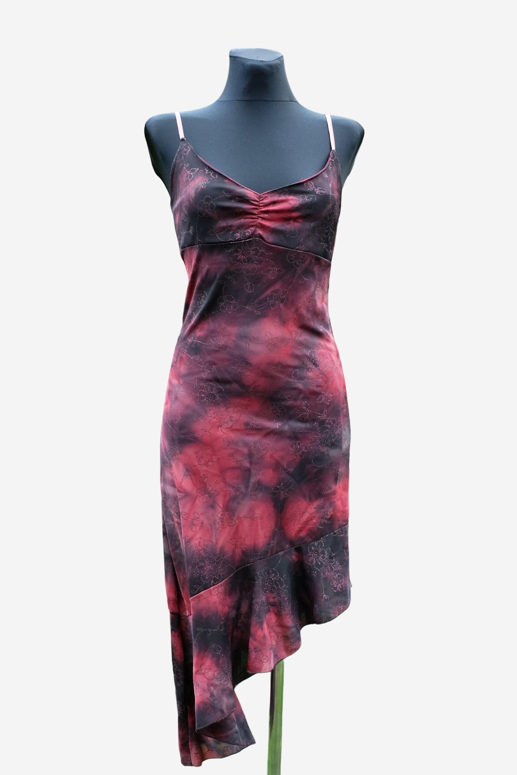 90s Vintage Asymmetrical Tango Slip Dress in Red and Black - Image 7
