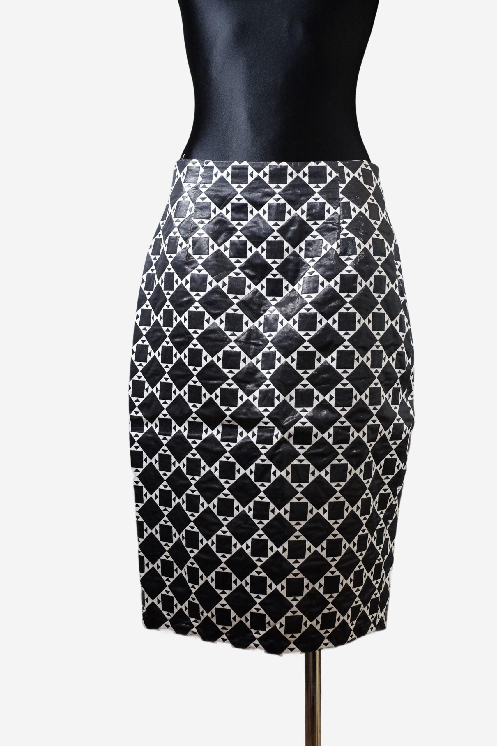 Vintage 80s Geometrical Black and White Pencil Skirt - Image 3