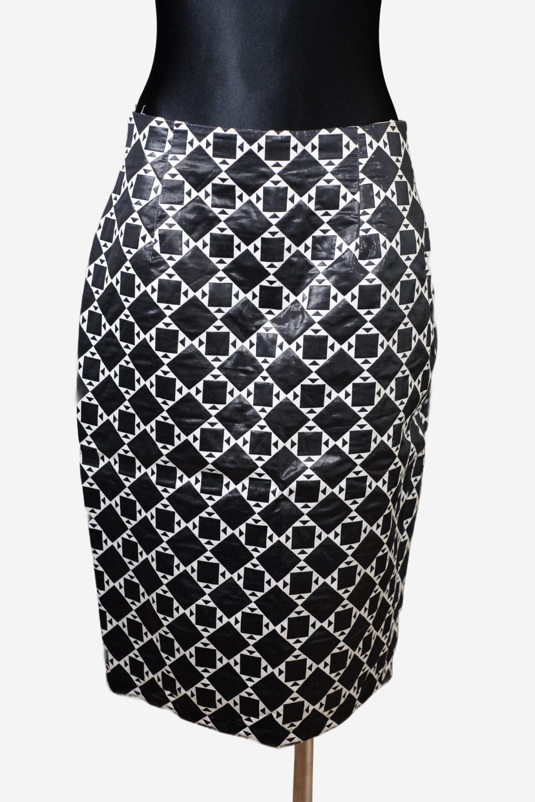 Vintage 80s Geometrical Black and White Pencil Skirt - Image 4