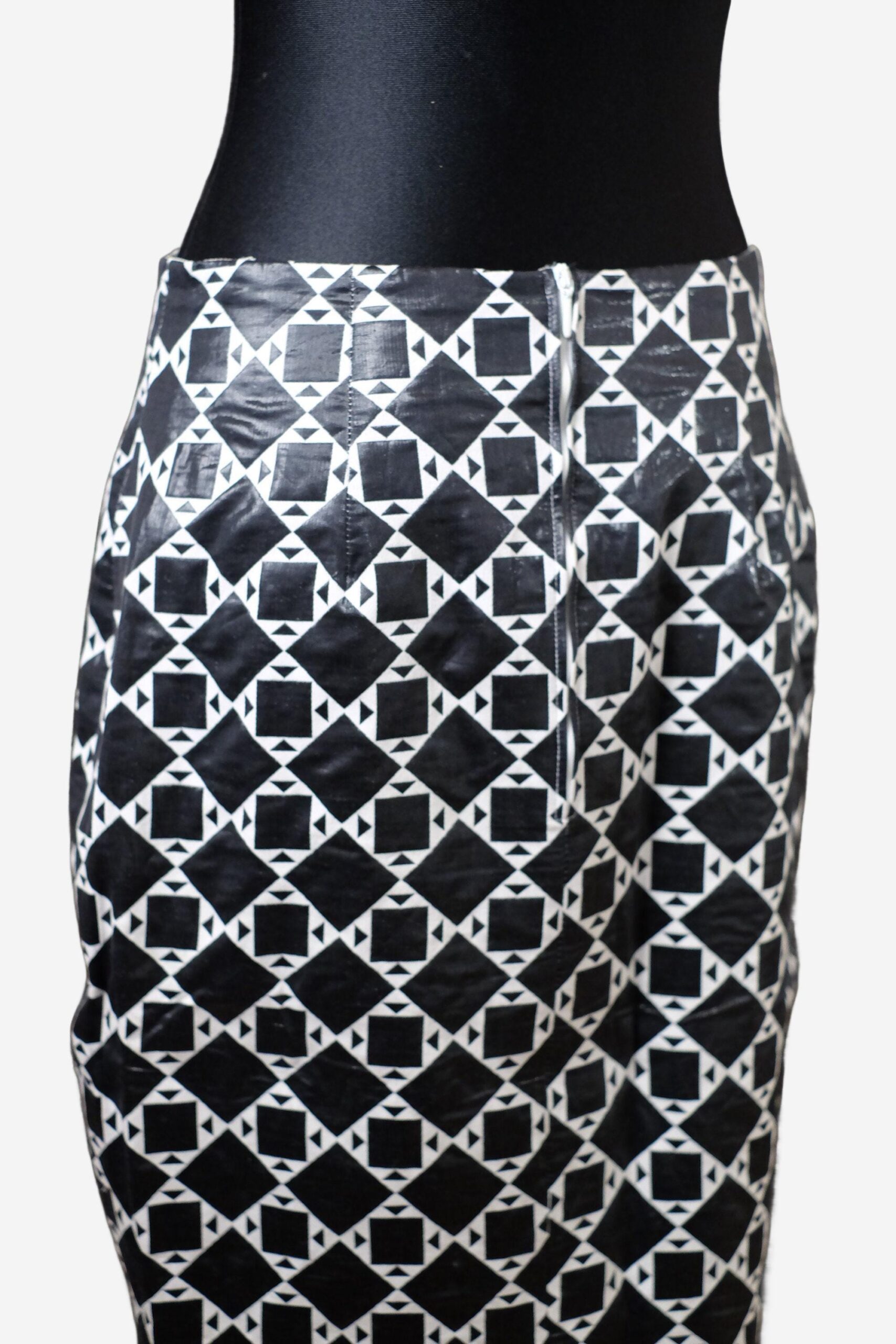 Vintage 80s Geometrical Black and White Pencil Skirt - Image 7