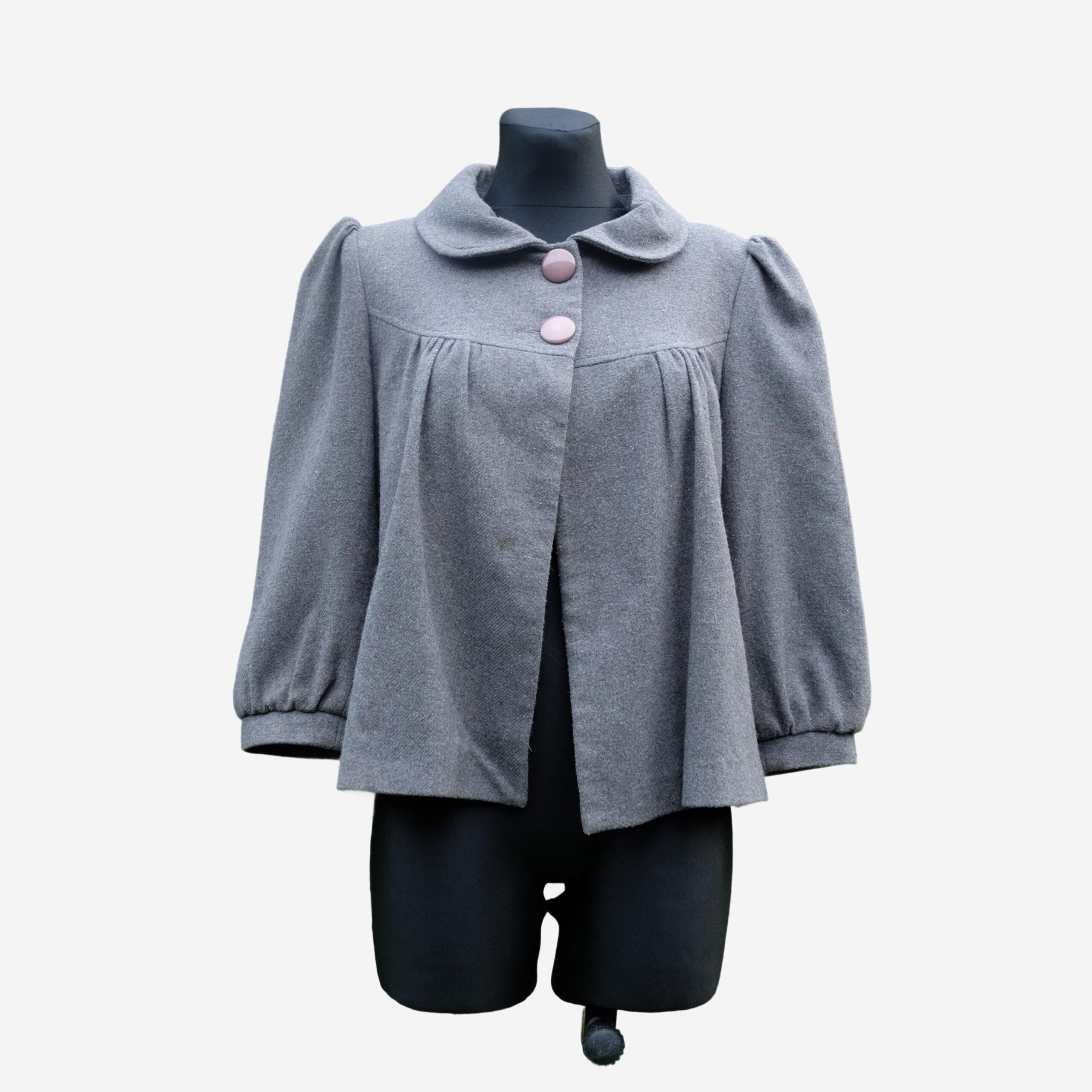 Vintage Women's Gray Cape Coat - Image 3