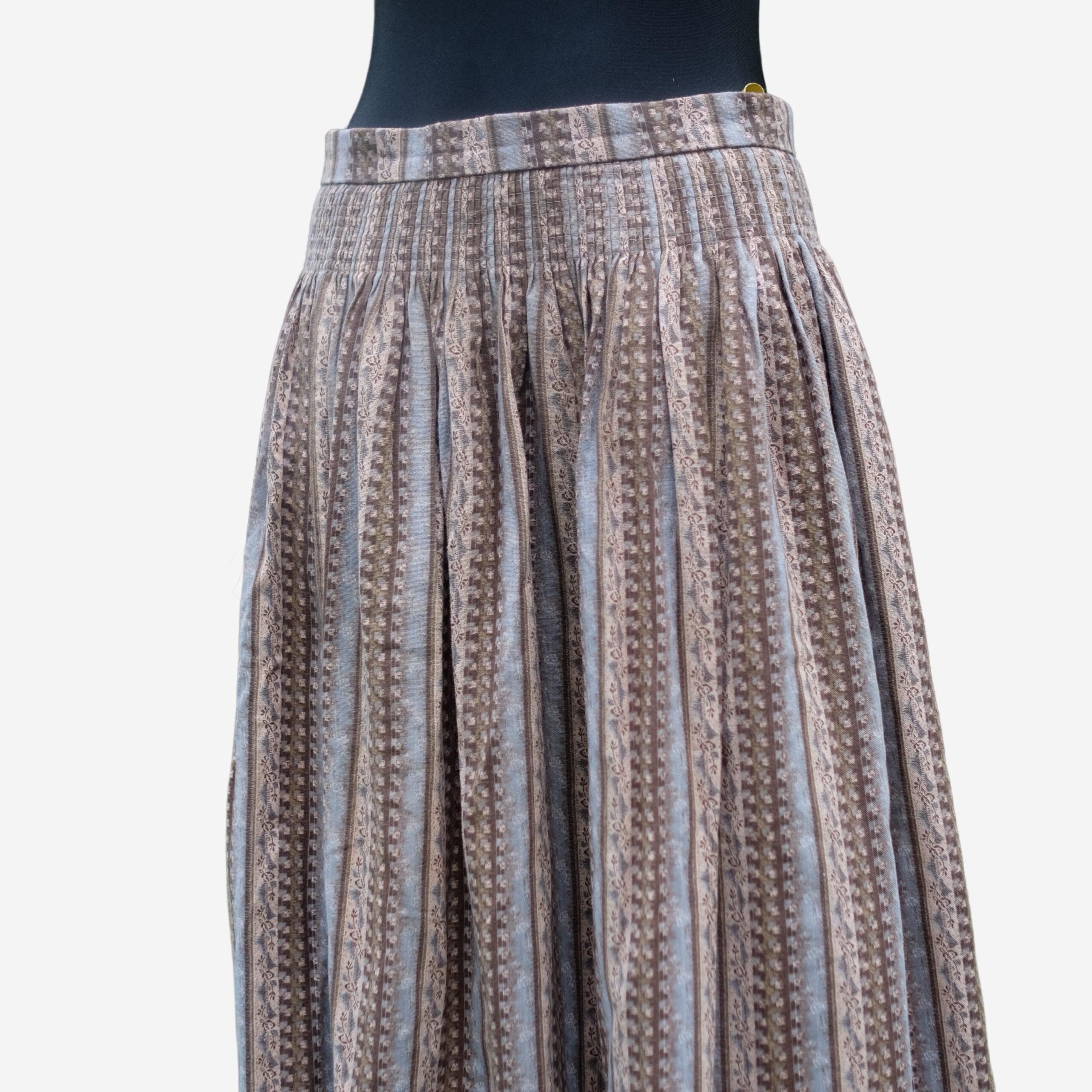 VIntage Gray Blue Pink Alpen Trachten Vintage Mid Skirt M - Image 9