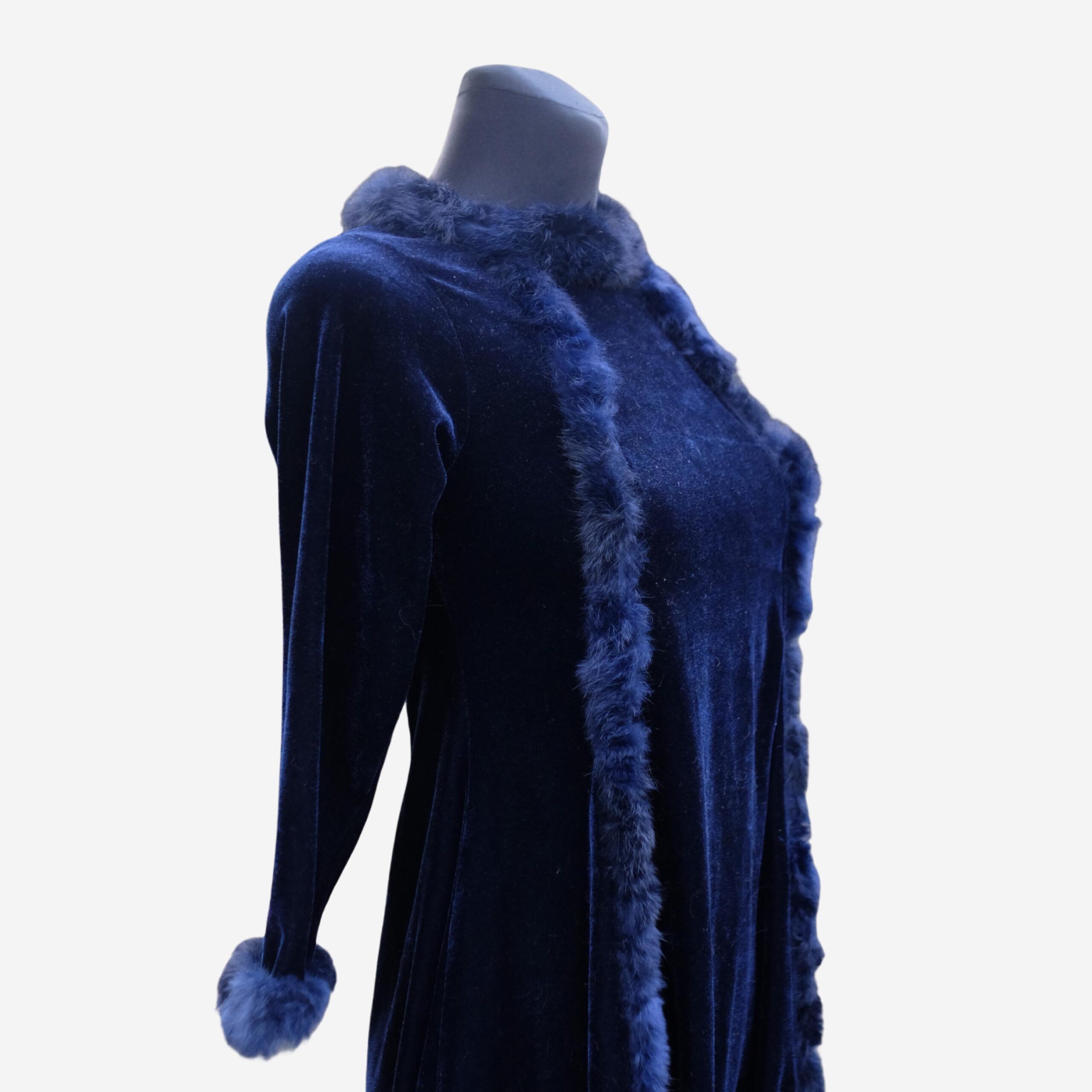 Vintage Girls Blue Velvet Dress with Fake Fur Trim, Christmas Dress, New Year's Eve dress, Girls Size10/140 - Image 4