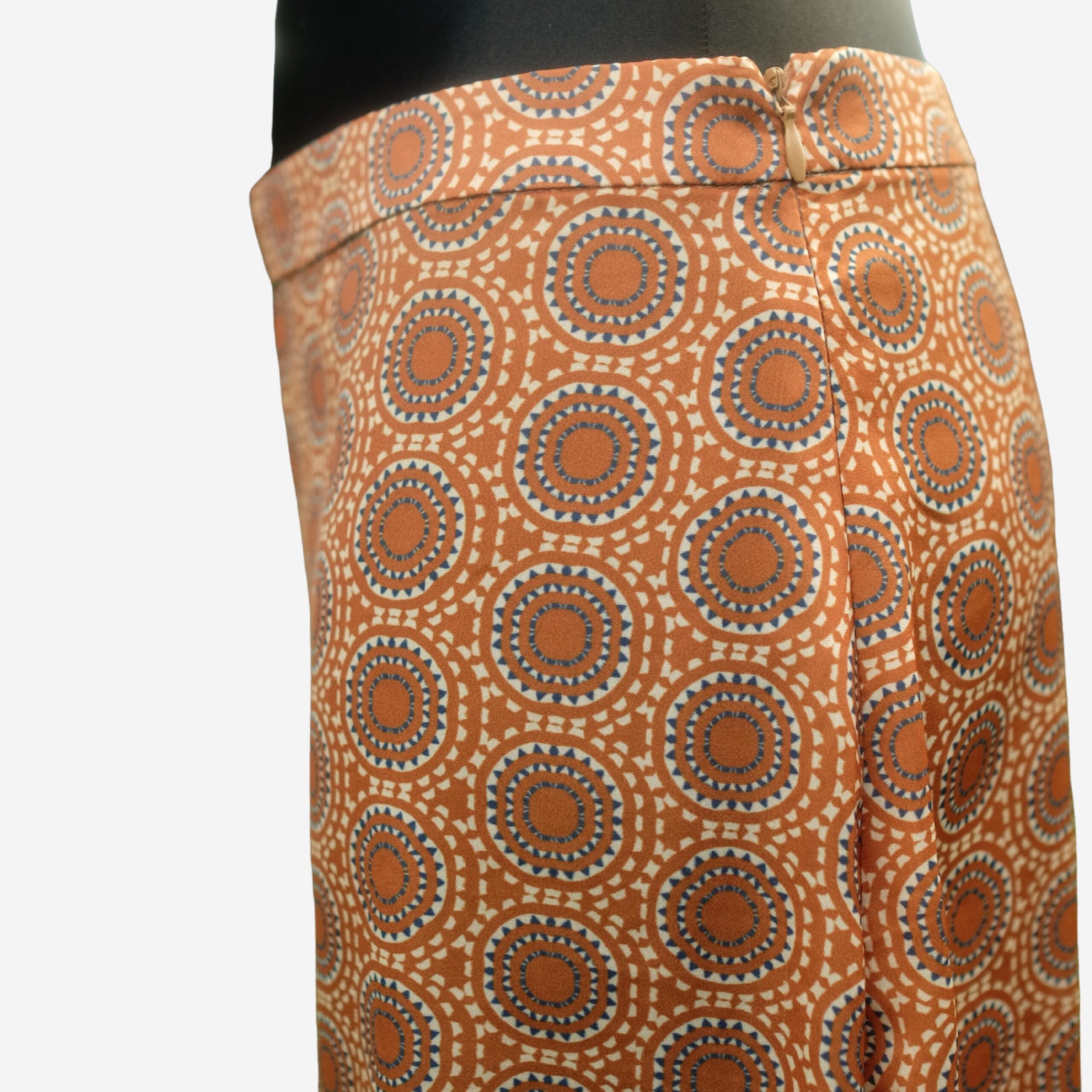 Vintage 70s Boho Hippie Maxi A-line Skirtin Orange and Blue with Geometric Pattern, Festival Skirt, size eu40/42 - Image 2