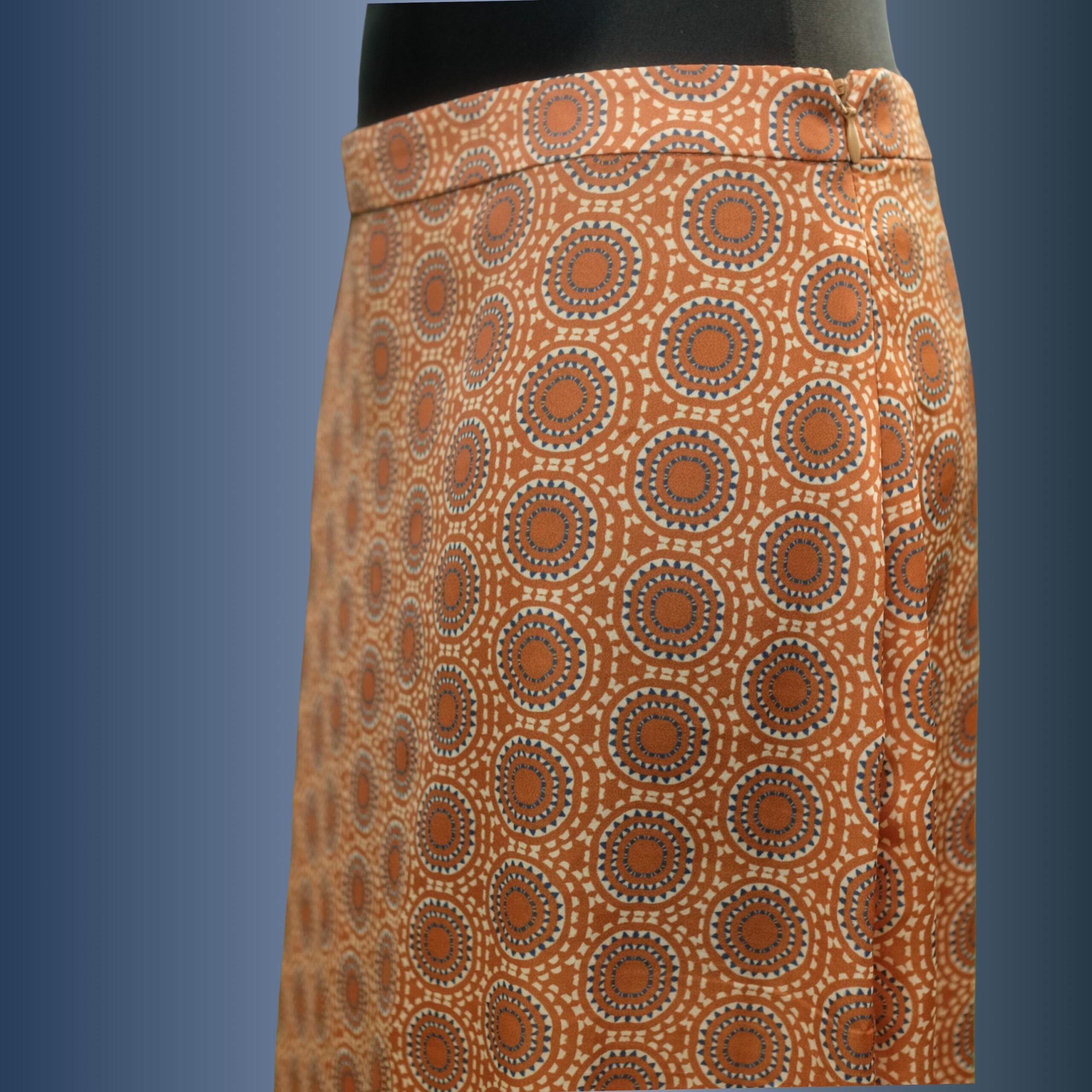 Vintage 70s Boho Hippie Maxi A-line Skirtin Orange and Blue with Geometric Pattern, Festival Skirt, size eu40/42 - Image 7