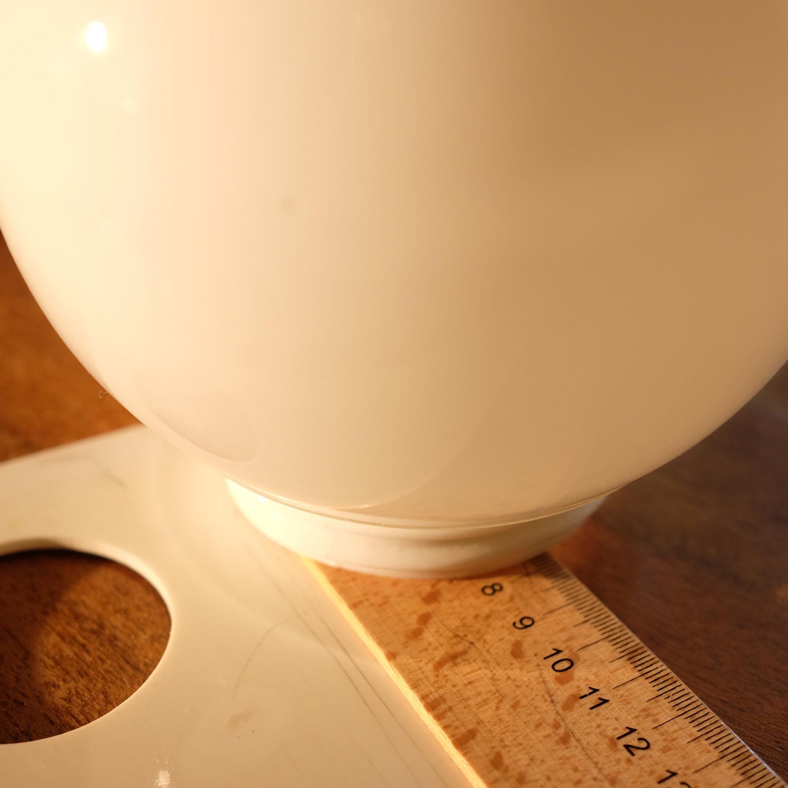Vintage White Milk Glass Globe Lampshade: Round Replacement Shade (16cm) - Image 6