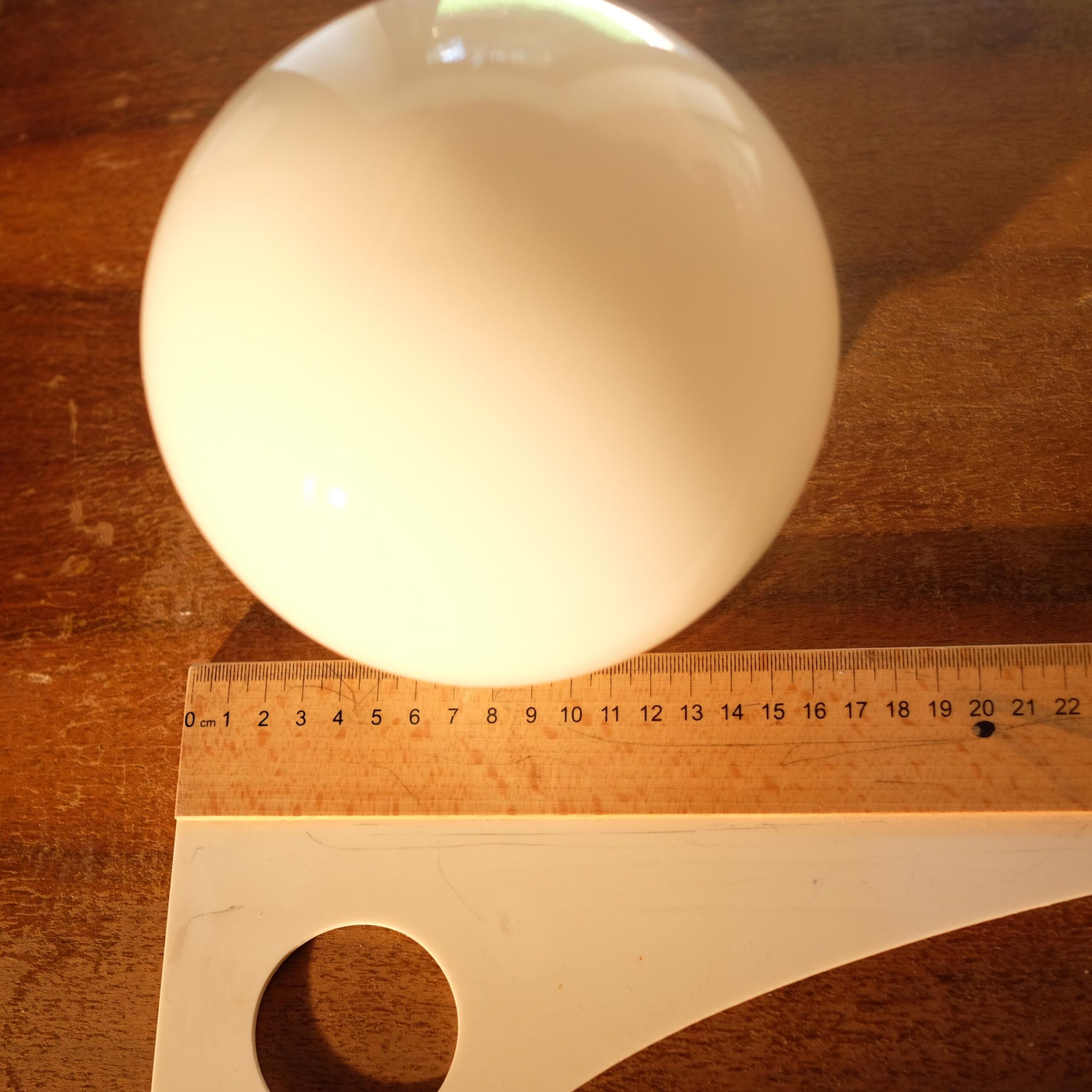 Vintage White Milk Glass Globe Lampshade: Round Replacement Shade (16cm) - Image 8
