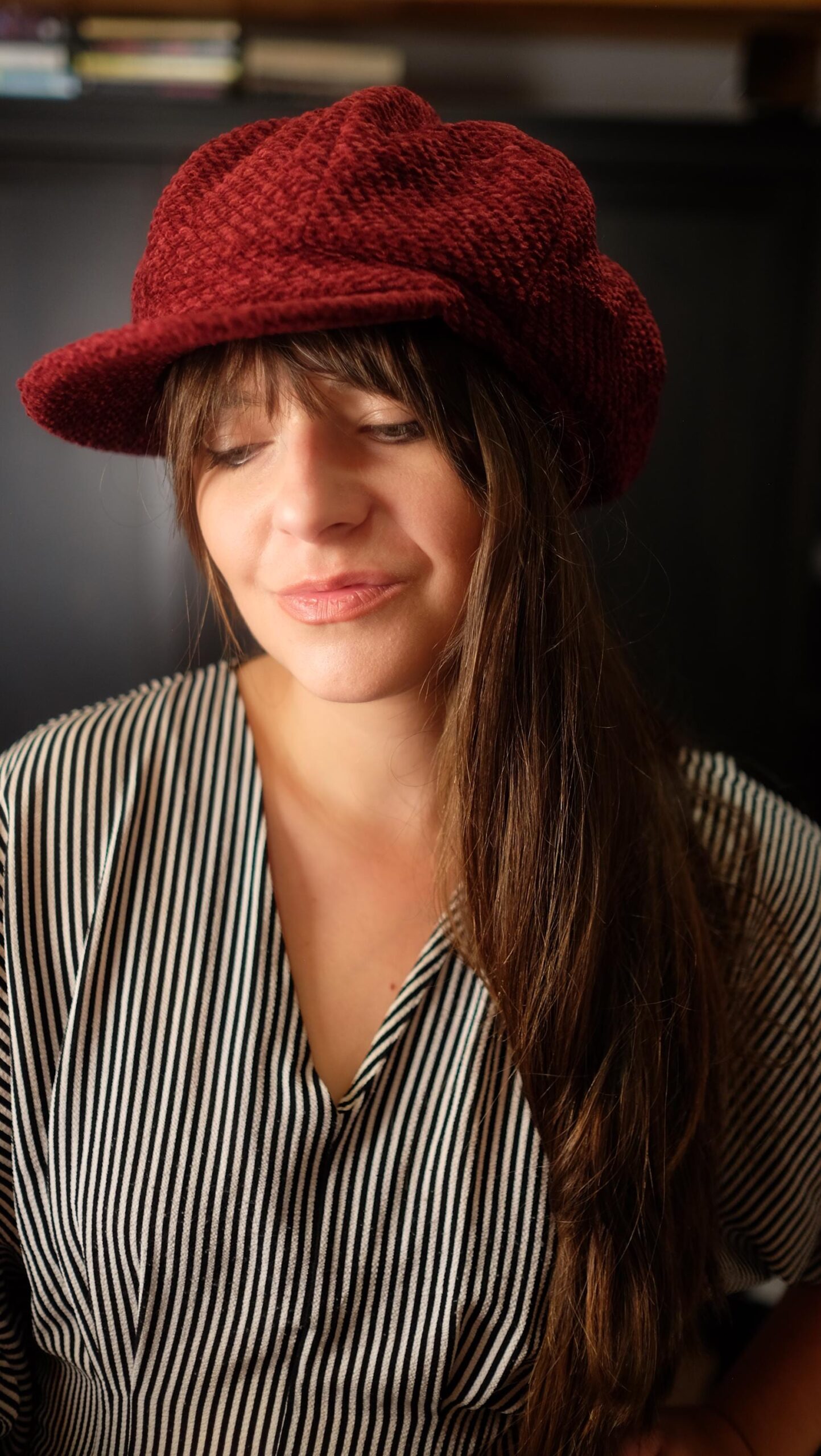 Burgundy Red Tweed Gatsby Hat Women, Vintage Baker boy cap, Textured Newsboy hat - Image 3