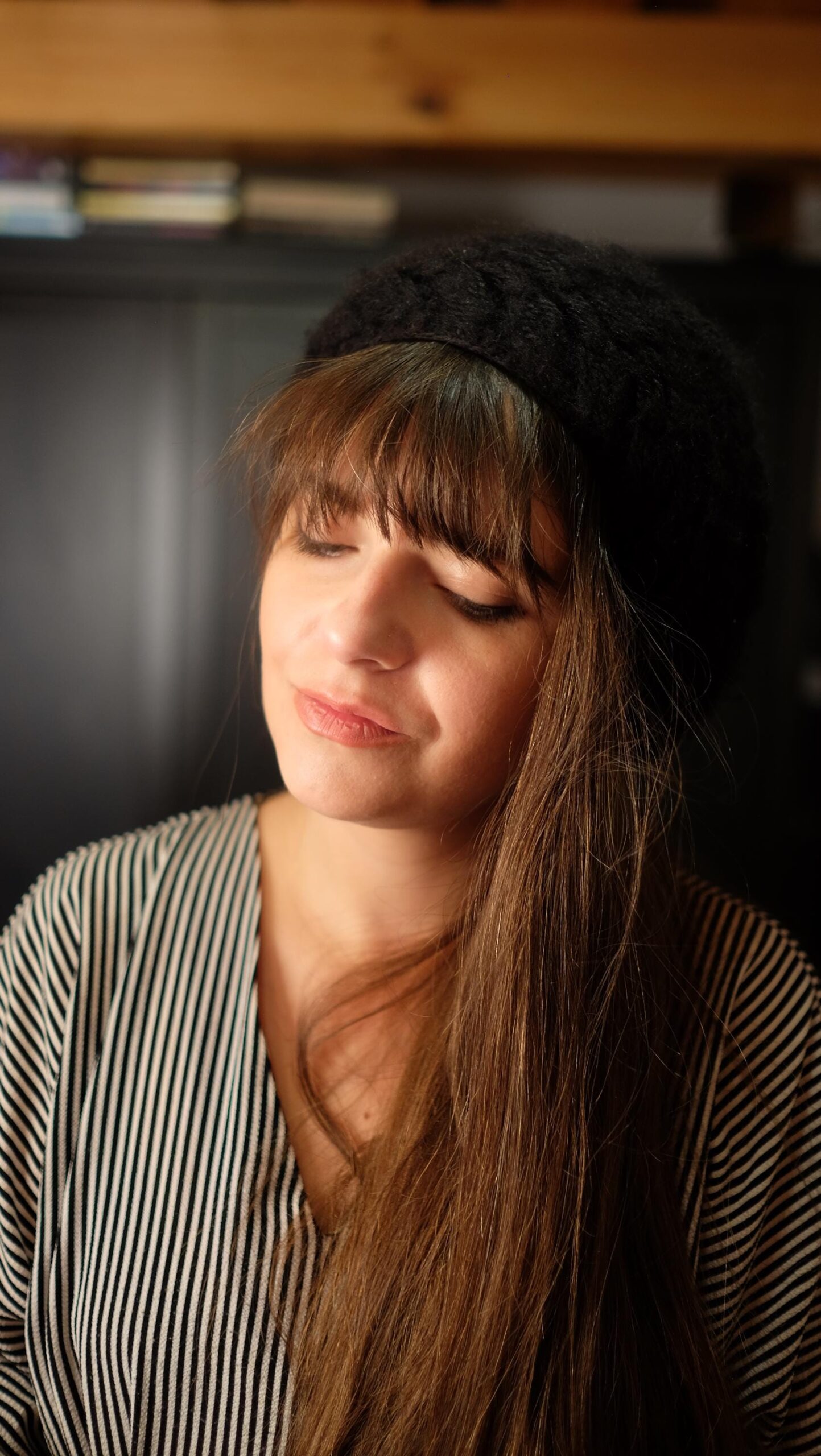Vintage Black Chunky Knit Beret | Fuzzy Slouchy Oversized Cap - Image 4
