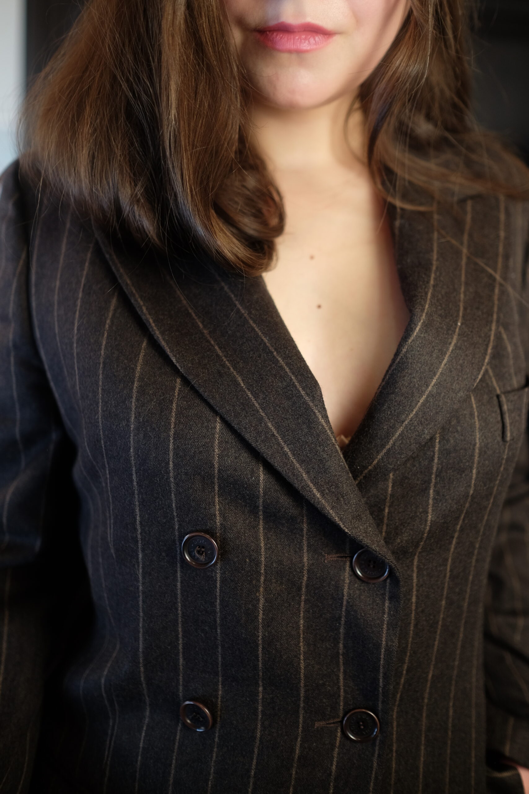 1990s Dolce & Gabbana Yuppie Pinstripe Wool Long Blazer, size L - Image 9