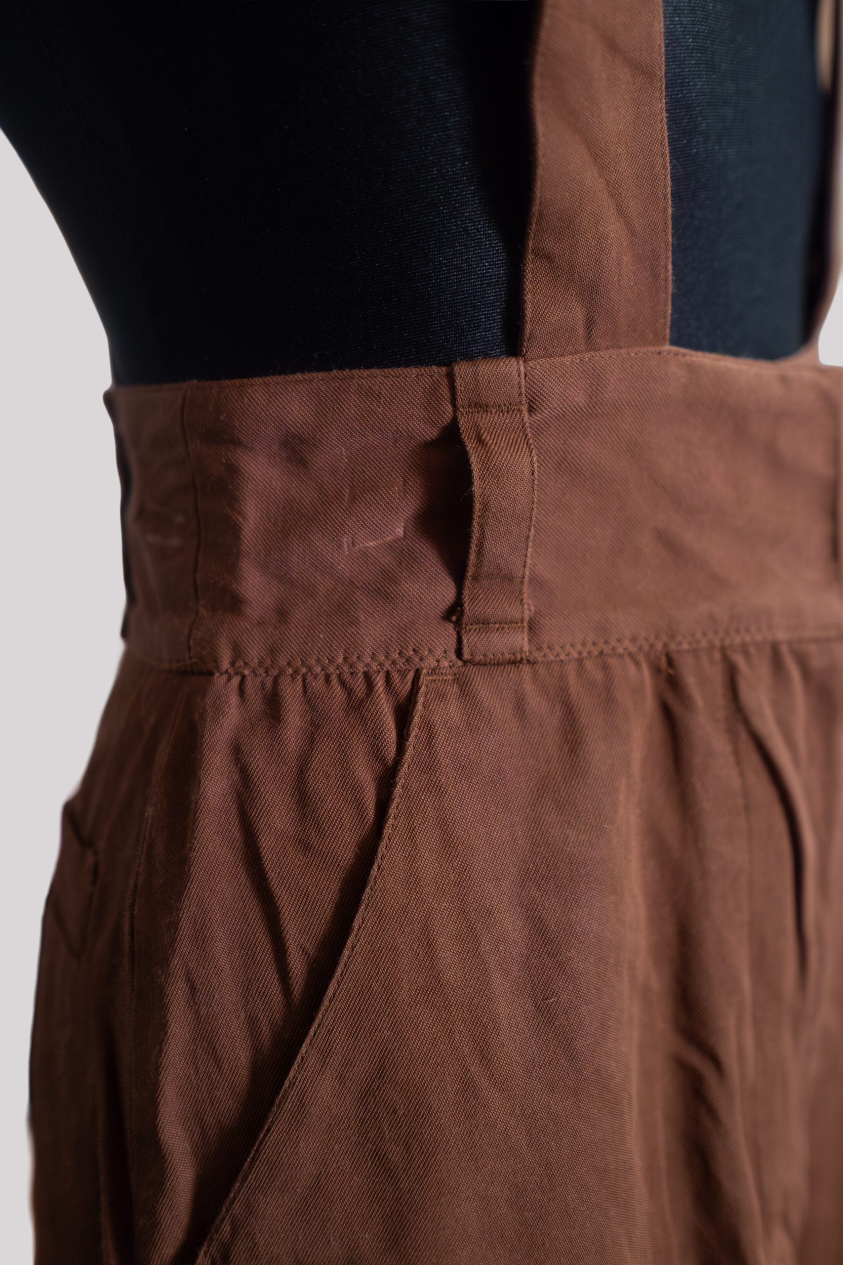 Vintage 1990s Jean Paul Gaultier Brown Linen High Waisted Suspender Shorts - Image 4