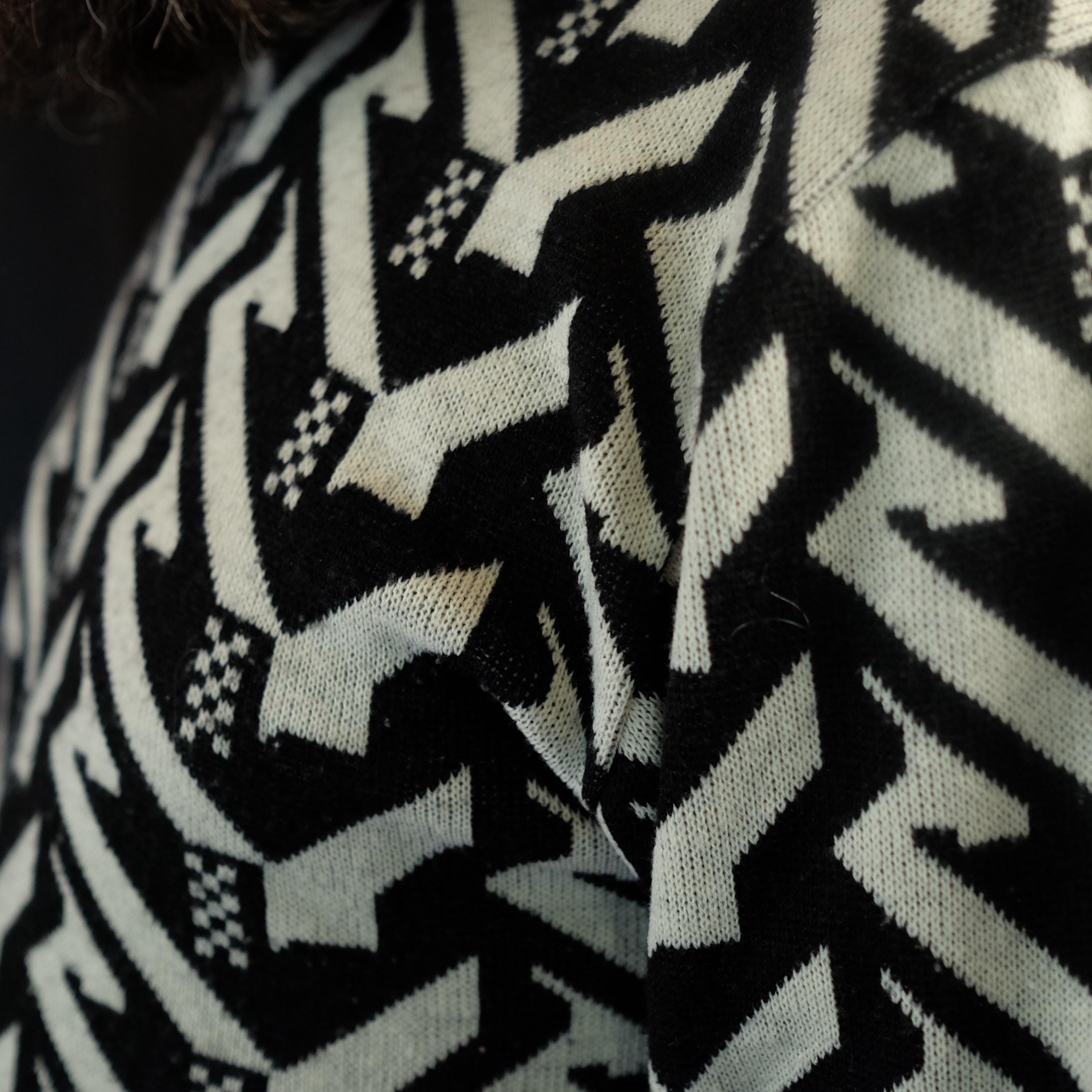 Vintage Op-Art Futuristic Grey Crewneck Retro Monochrome Pullover with Geometric Design, made in Czechoslovakia - Image 6