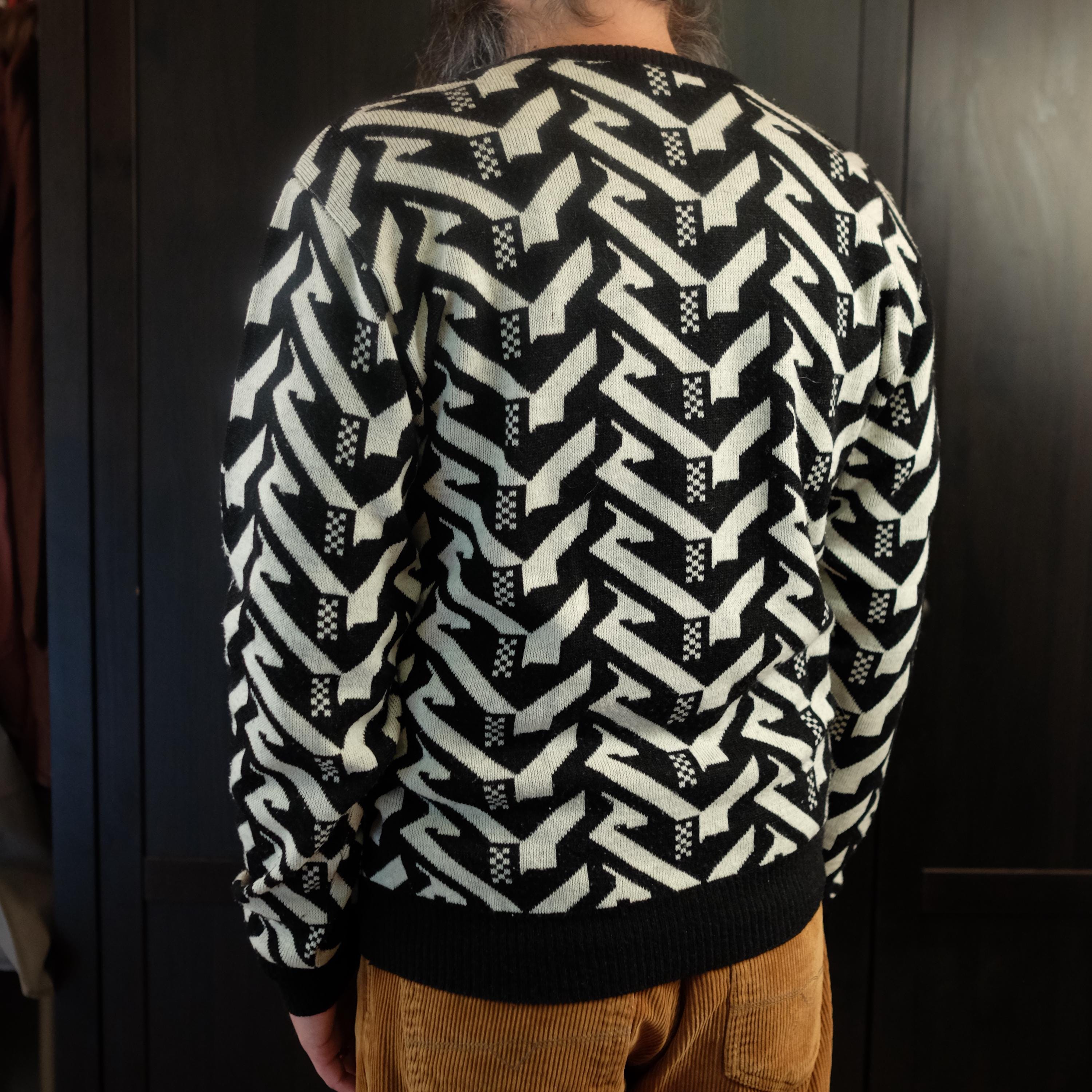 Vintage Op-Art Futuristic Grey Crewneck Retro Monochrome Pullover with Geometric Design, made in Czechoslovakia - Image 7