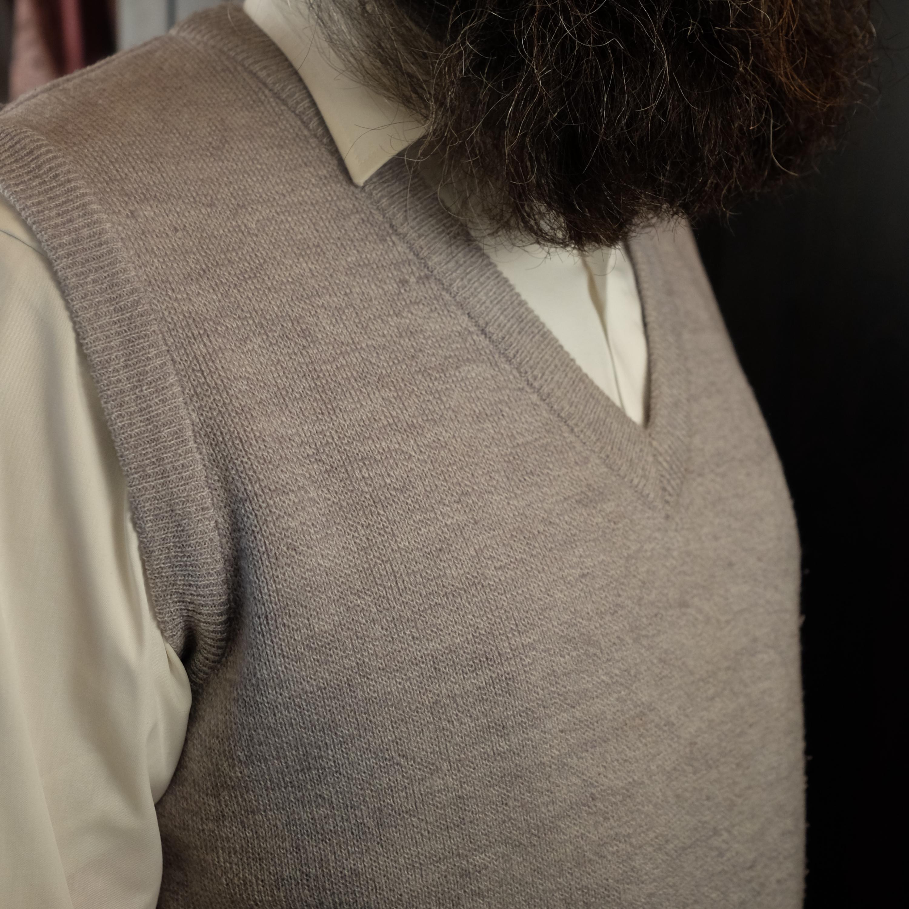 Vintage Old Money Grey Sweater Vest - Image 5