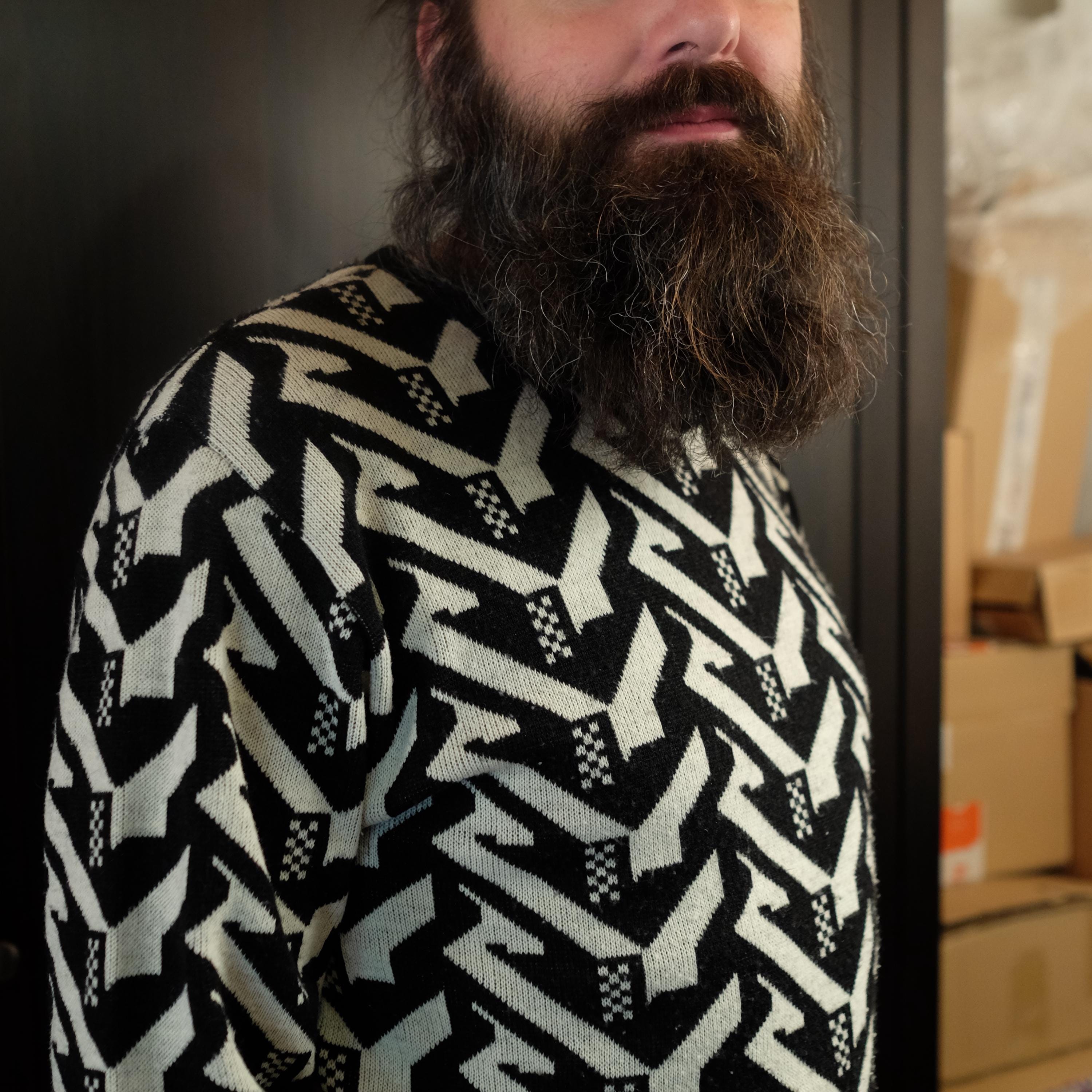 Vintage Op-Art Futuristic Grey Crewneck Retro Monochrome Pullover with Geometric Design, made in Czechoslovakia - Image 3